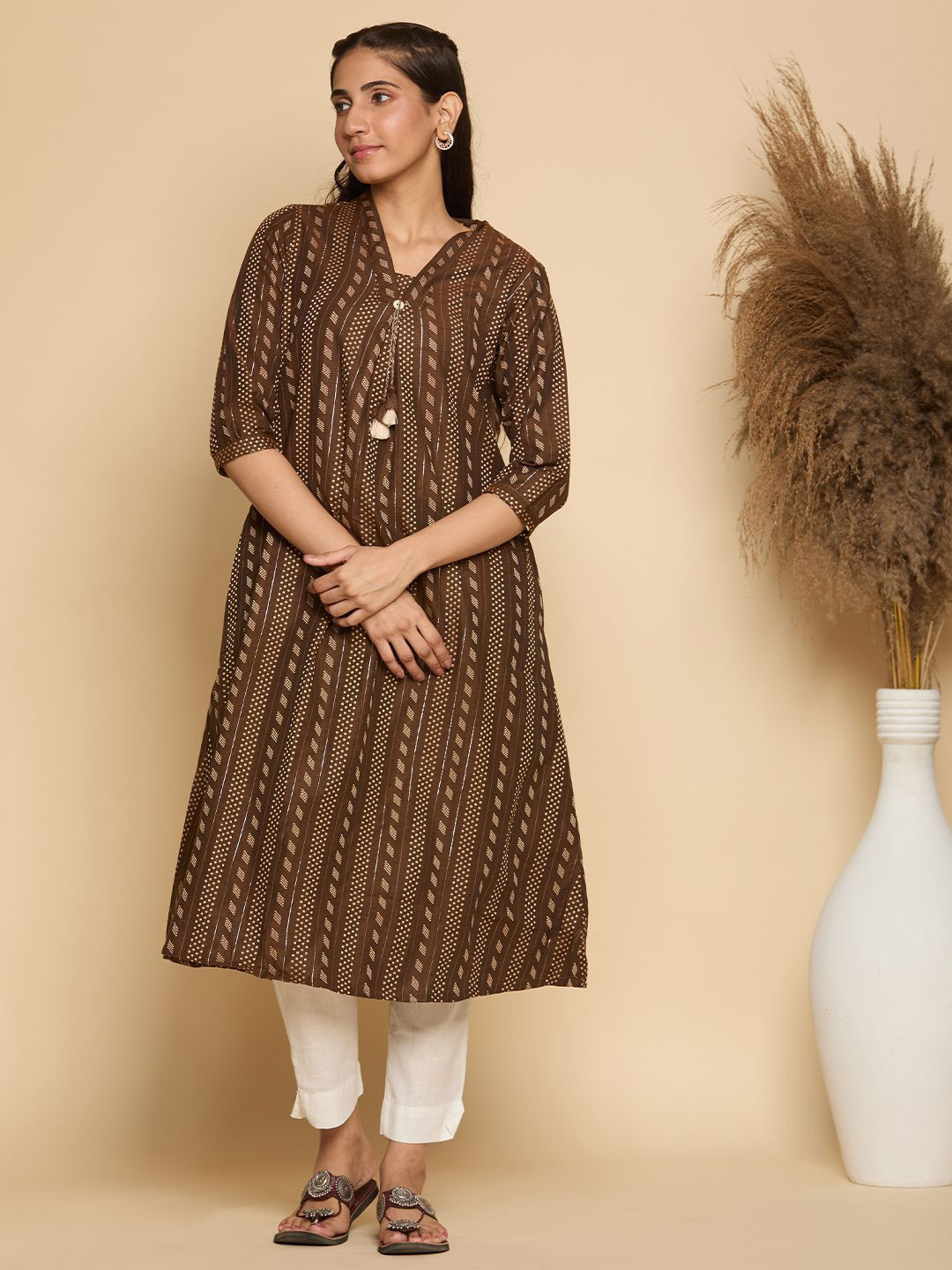 

Chandbaali Geometric Woven Design V-Neck Khadi Cotton A-Line Kurta, Brown