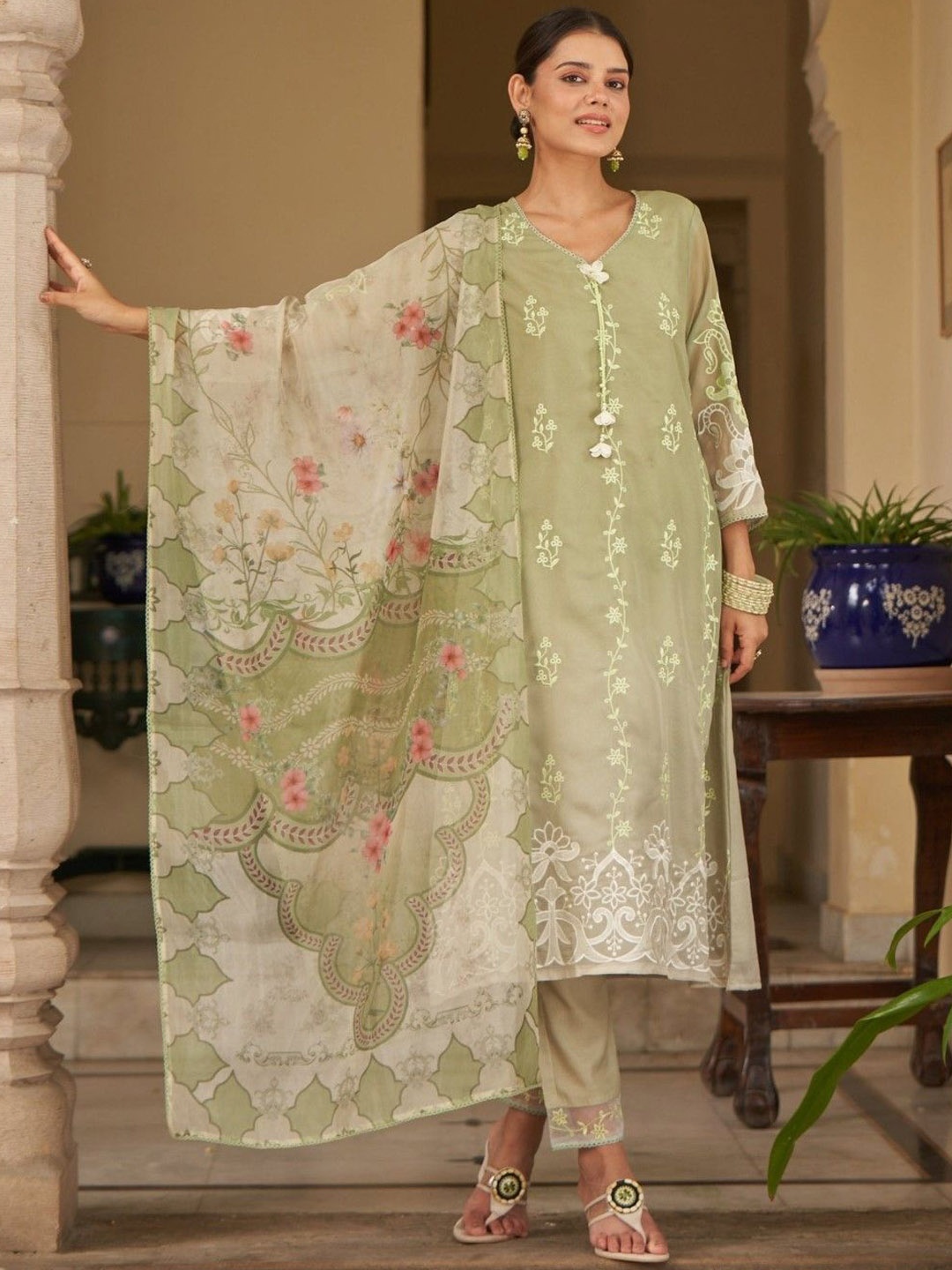 

AUTUMN LANE Floral Embroidered Thread Work Straight Kurta With Trousers & Dupatta, Green