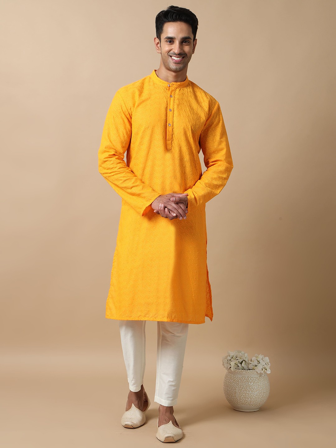 

FILORI Geometric Embroidered Thread Work Regular Pure Cotton Kurta With Pyjama, Yellow
