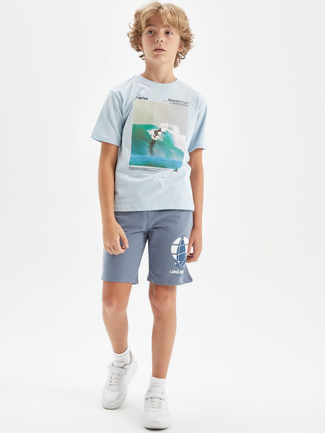 

DeFacto Boys Mid-Rise Regular Fit Shorts, Grey