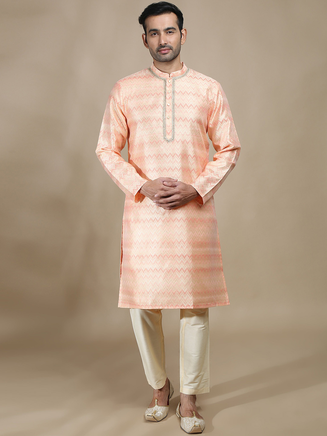 

FILORI Ethnic Motifs Woven Design Mandarin Collar Regular Zari Kurta With Pyjama, Peach