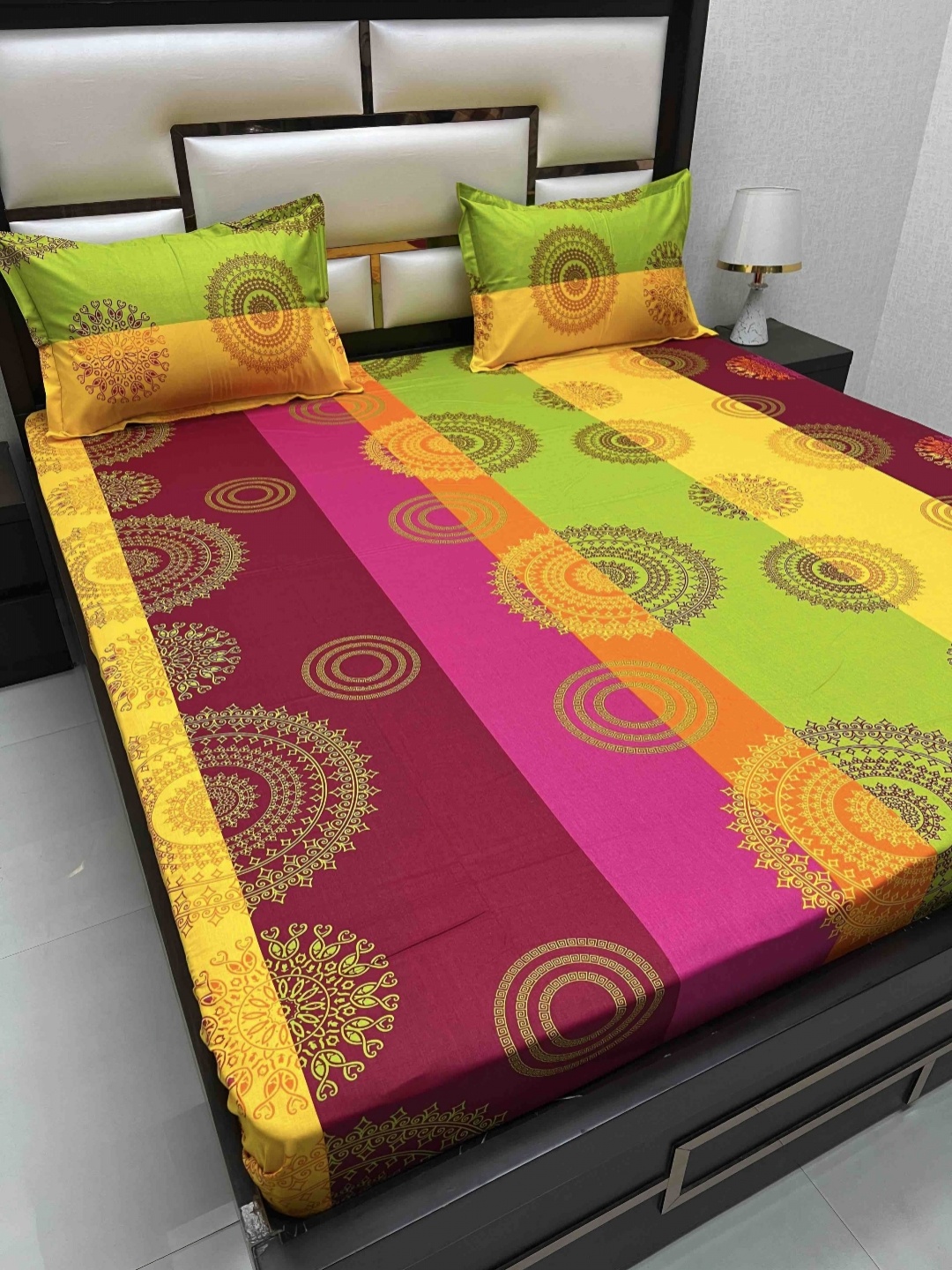 

Pure Decor Passion Fur Pink Printed 230 TC Cotton Queen Bedsheet with 2 Pillow Covers