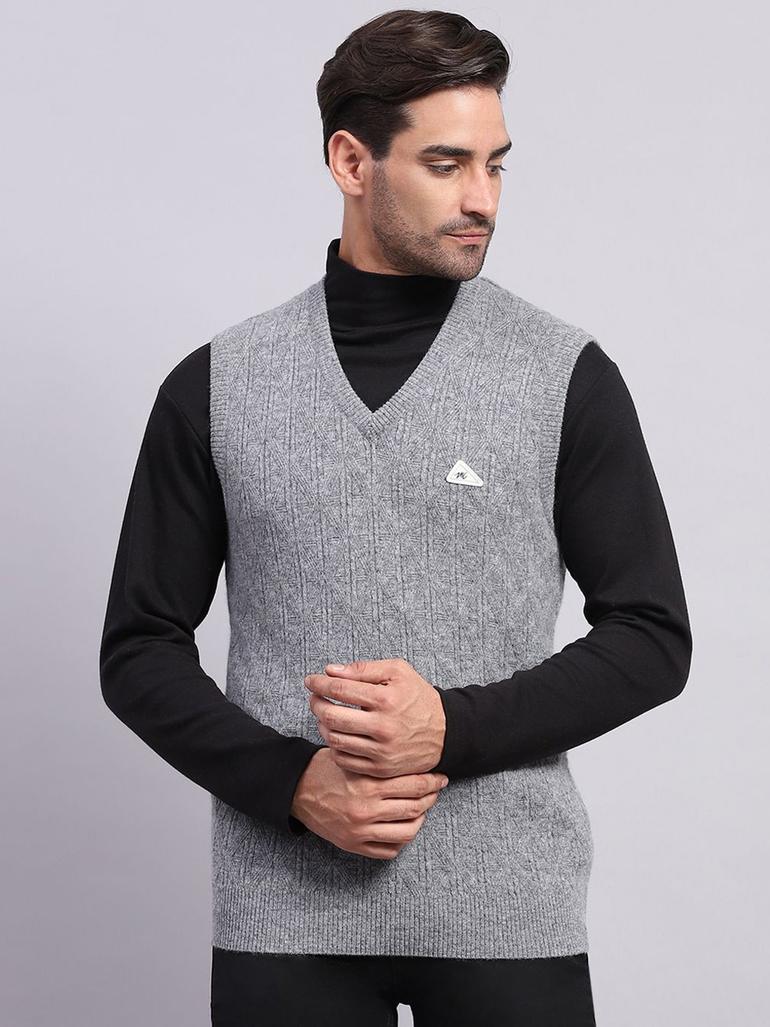 

Monte Carlo Men Self Design Sweater Vest, Grey