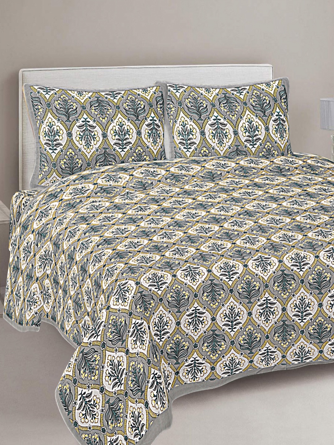 

FrionKandy Living Grey & Yellow Printed Cotton 180 TC King Bedsheet With 2 Pillow Covers
