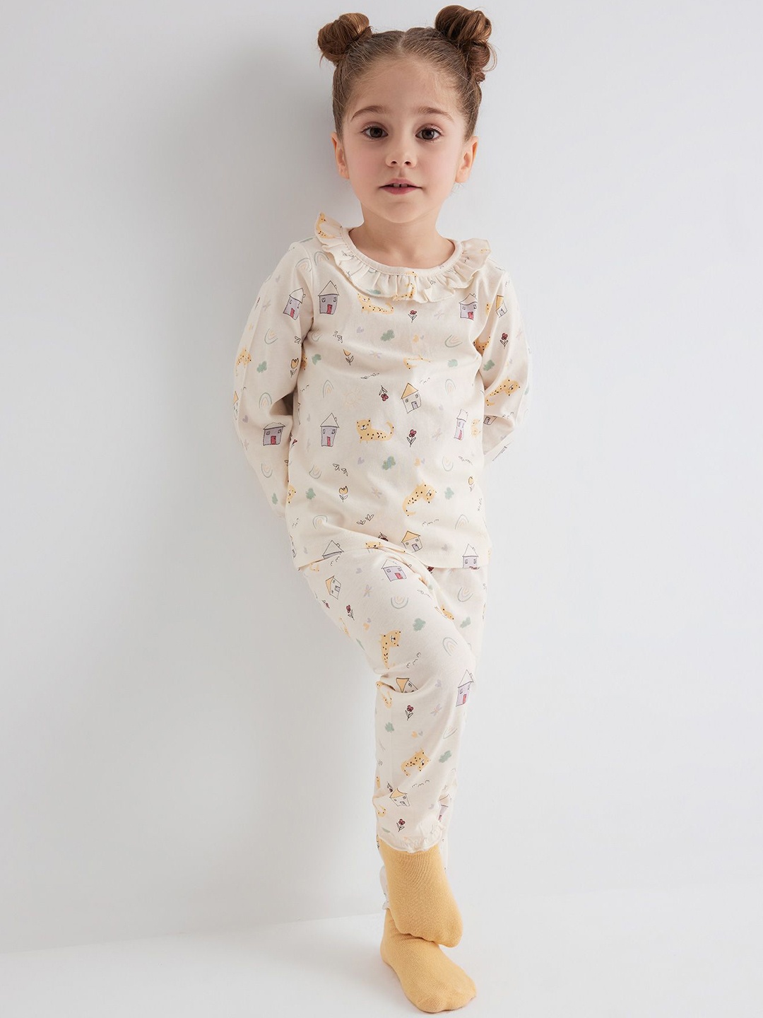 

DeFacto Girls Printed Pure Cotton Night Suit, Off white