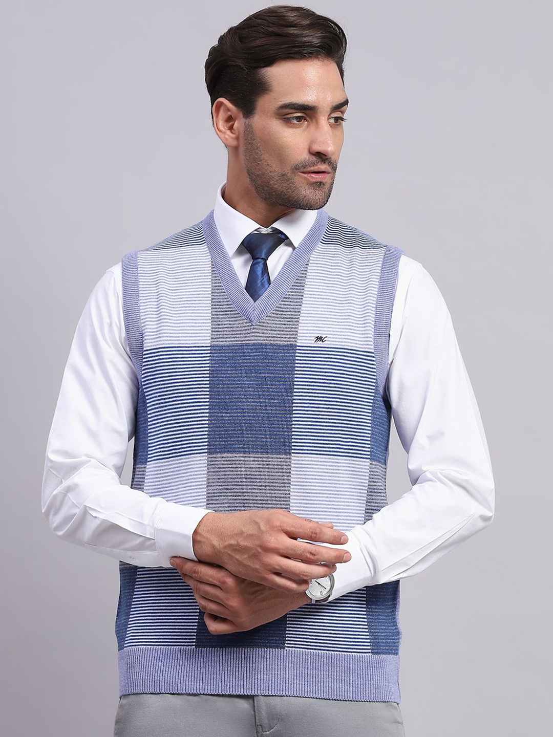 

Monte Carlo Men Self Design Sweater Vest, Blue