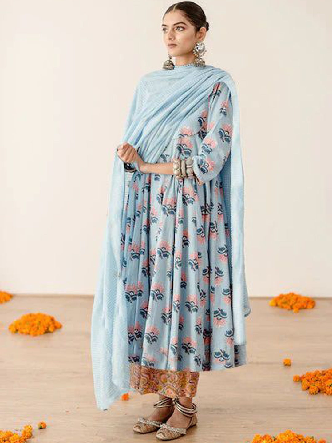 

GoSriKi Floral Printed Round Neck Anarkali Kurta with Palazzos & Dupatta, Blue