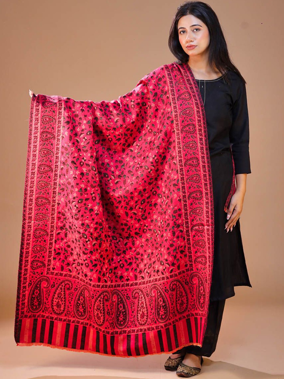 

SWI Stylish Paisley Woven Design Shawl, Magenta