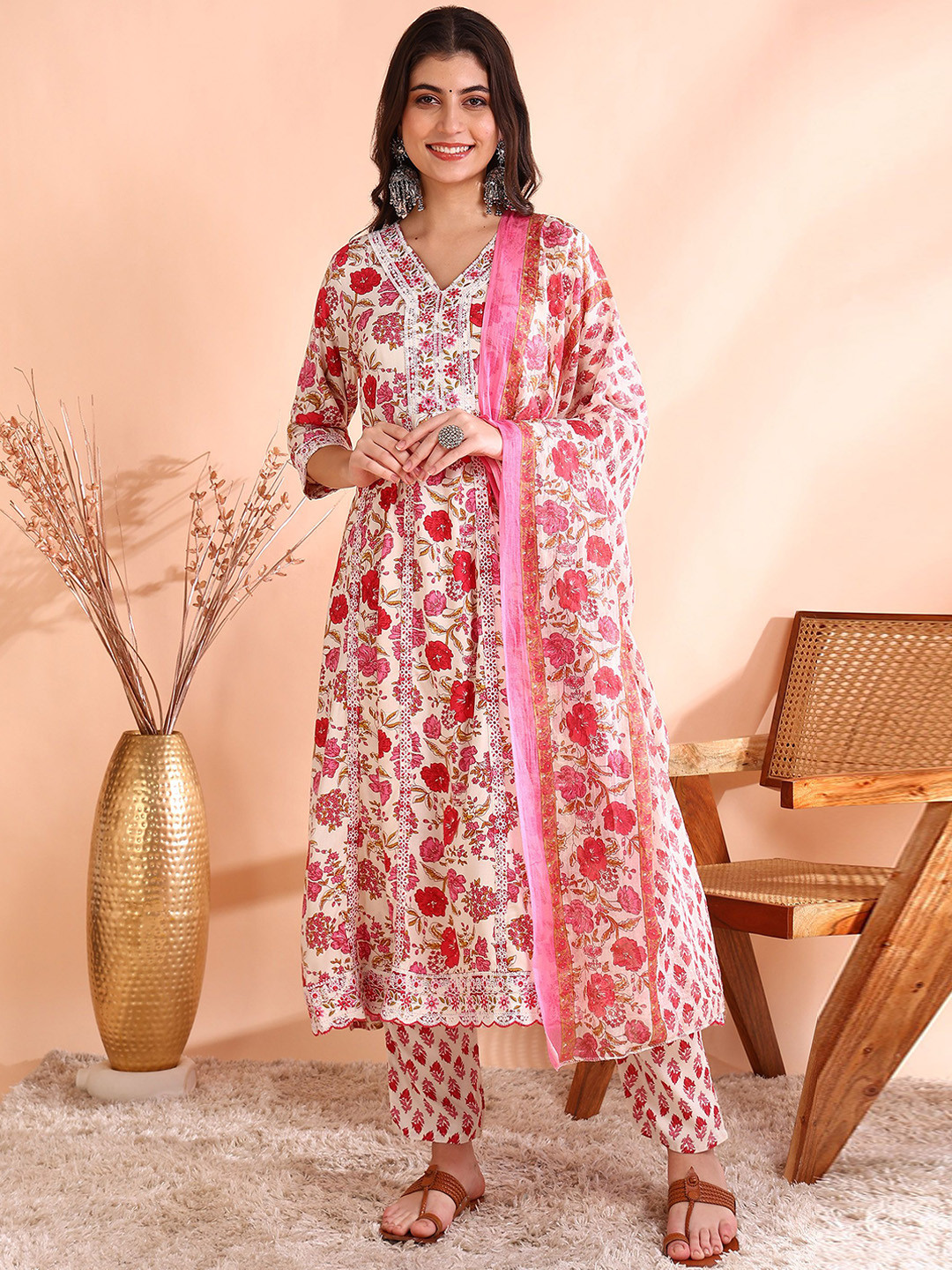 

Ode by House of Pataudi Thread Work Pure Cotton Anarkali Kurta with Trousers & Dupatta, Red