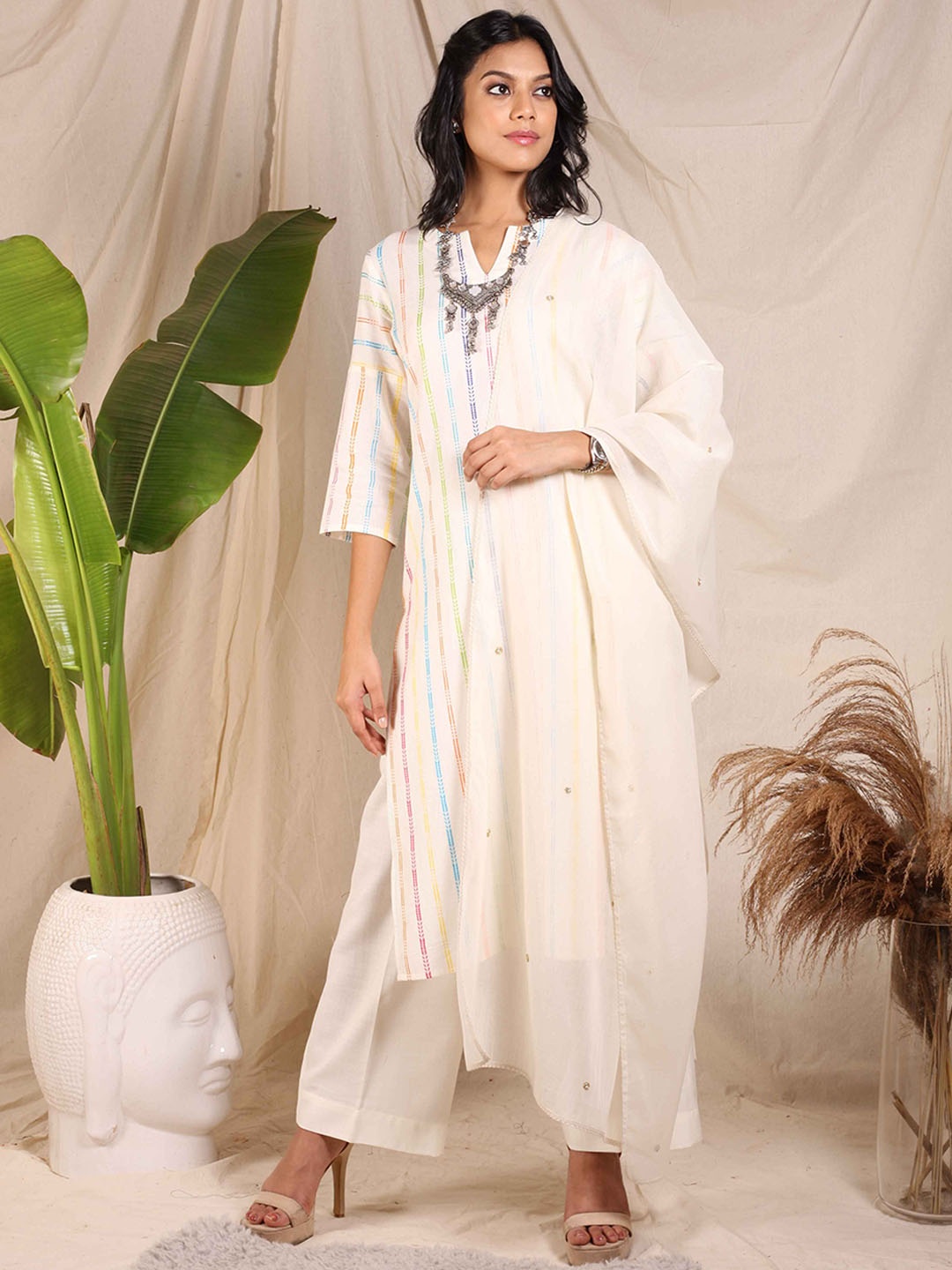 

AMMARZO Geometric Self Design Schiffli Straight Kurta With Palazzo & Dupatta, Off white