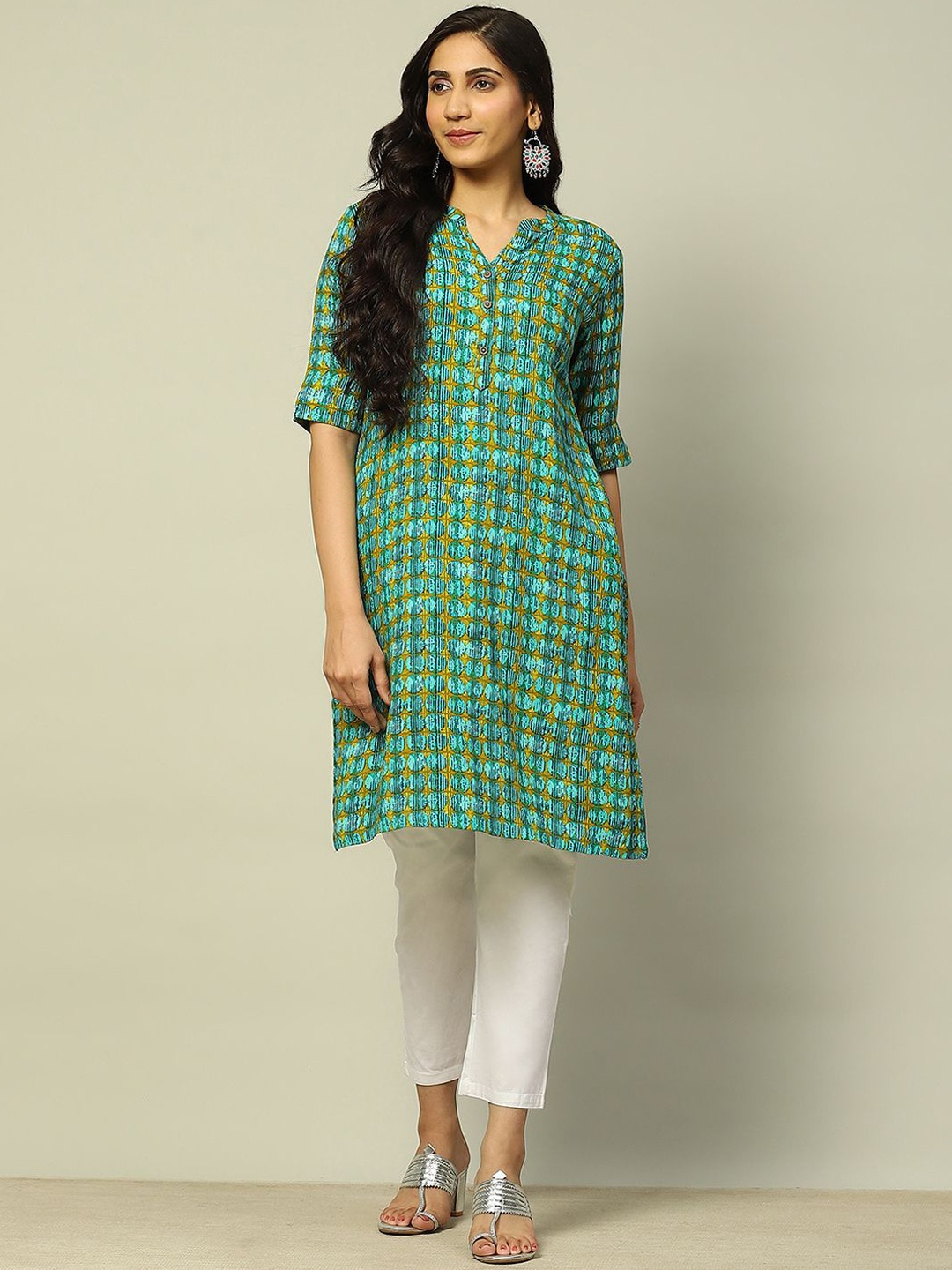 

Rangriti Geometric Printed Mandarin Collar Straight Kurta, Blue