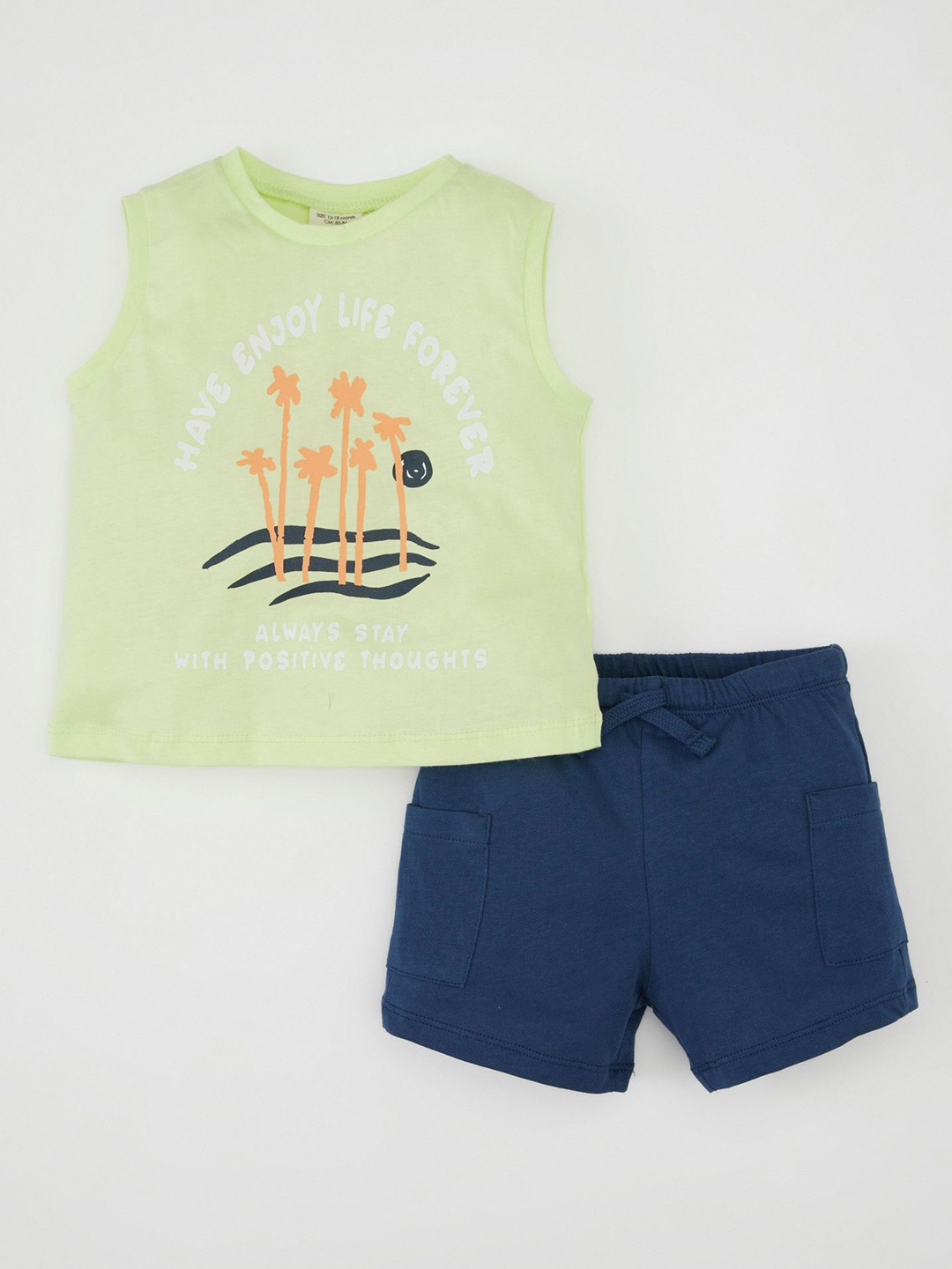 

DeFacto Boys Graphic Printed Pure Cotton T-shirt with Shorts, Green