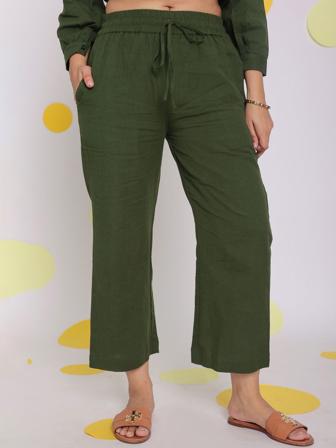 

KAORI BY SHREYA AGARWAL Women Straight Leg High-Rise Parallel Trousers, Green