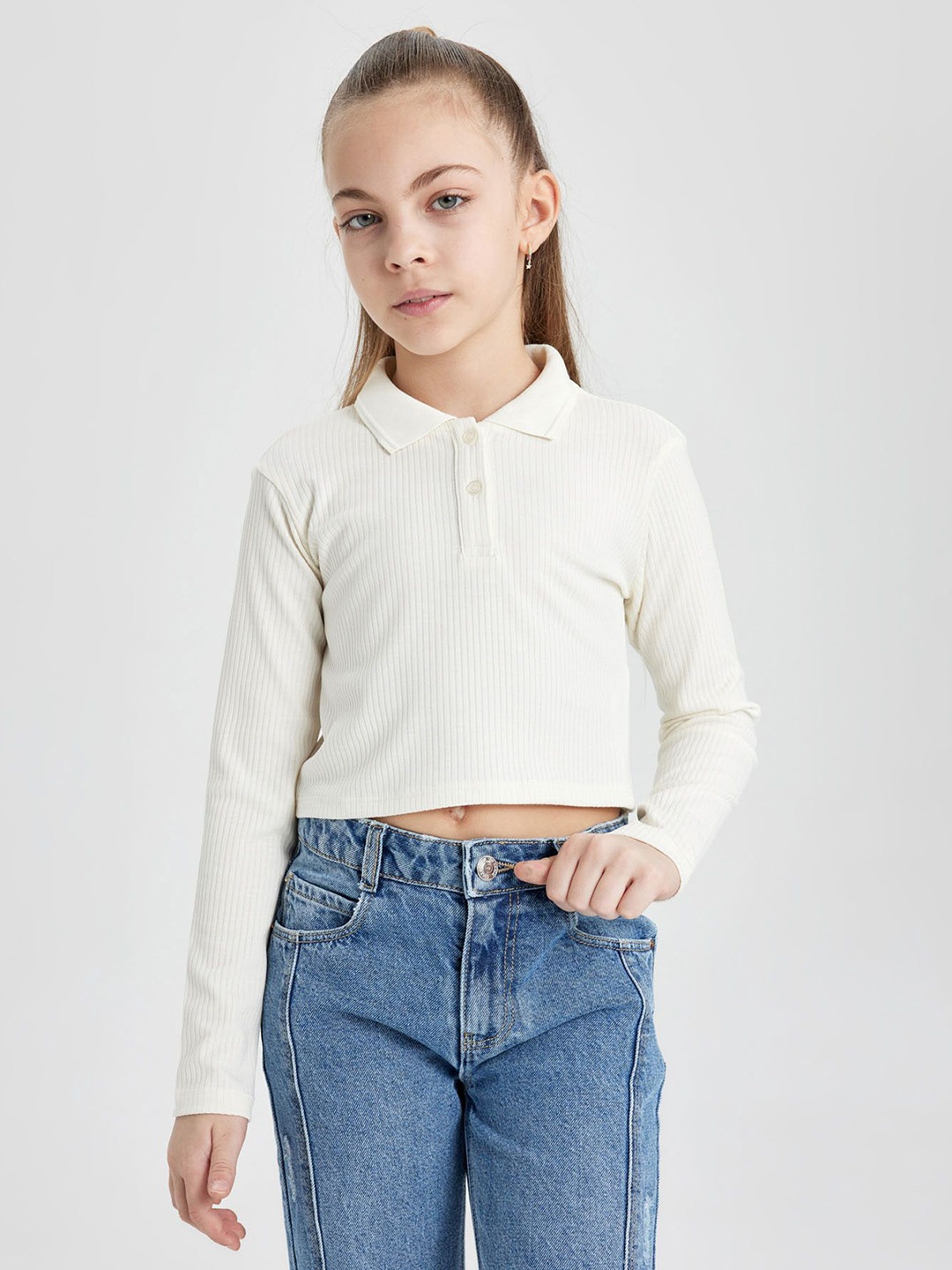 

DeFacto Girls Solid Polo Collar T-shirt, White