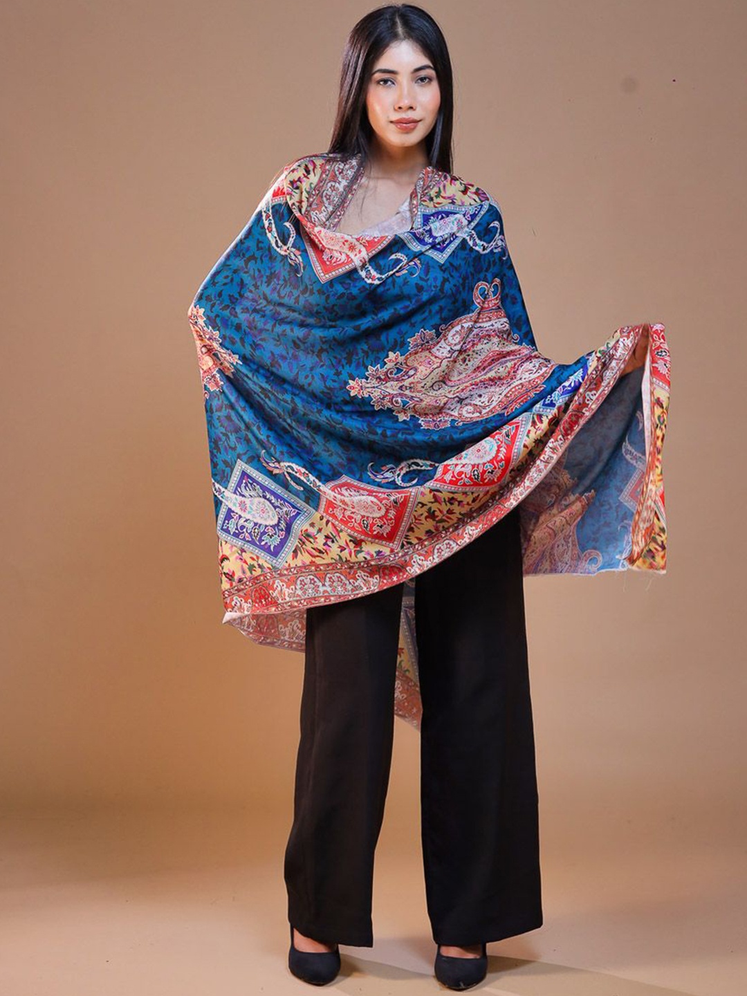 

SWI Stylish Floral Printed Woolen Shawl, Blue