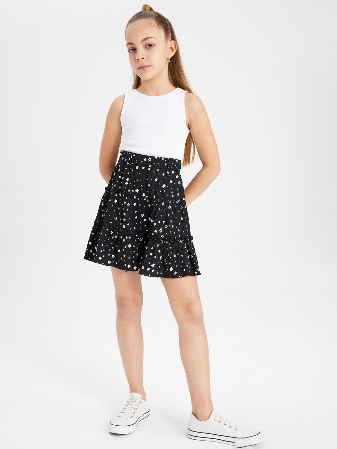 

DeFacto Girls Floral Printed Flared Above Knee Skirts, Black