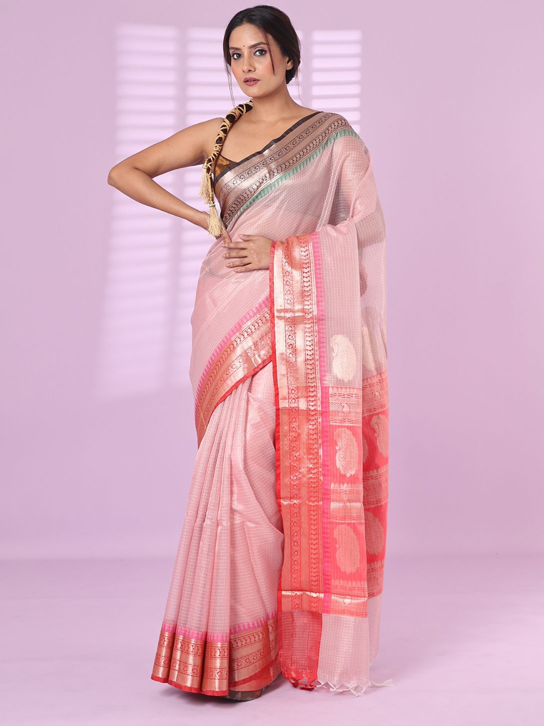 

Charukriti Checked Zari Tissue Saree, Pink