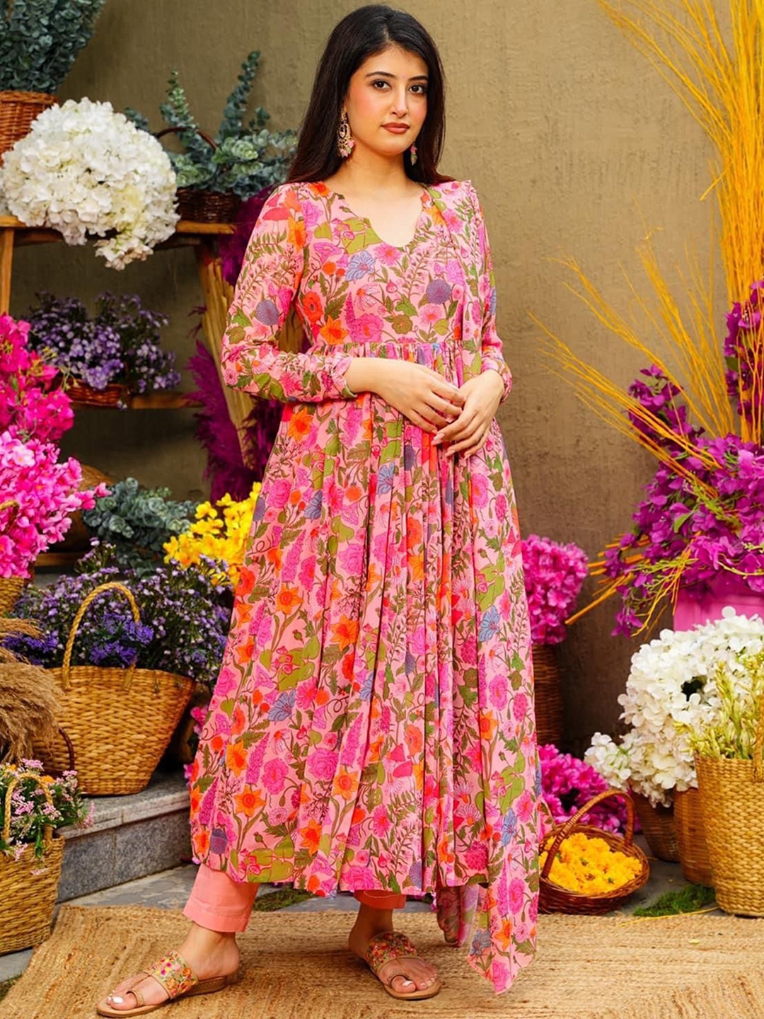 

RYLEE Floral Printed Pleated Anarkali Kurta with Trousers & With Dupatta, Pink