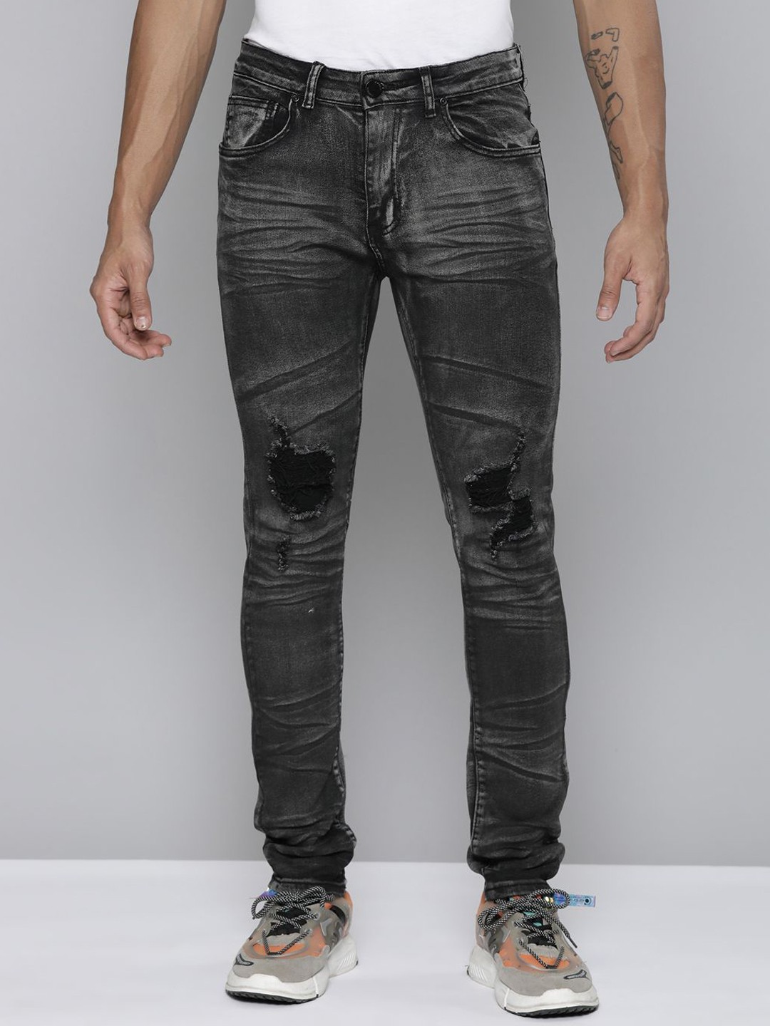 

WAIMEA Men Comfort Skinny Fit Mildly Distressed Heavy Fade Stretchable Jeans, Black