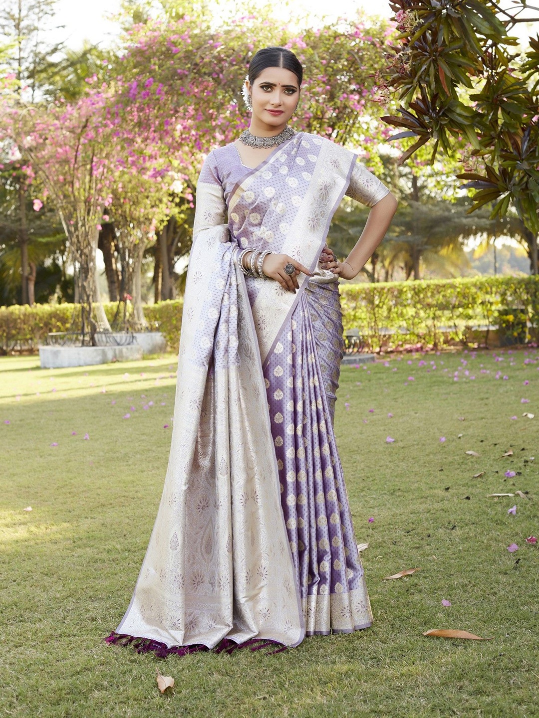 

Anaita Woven Design Zari Pure Silk Kanjeevaram Saree, Purple