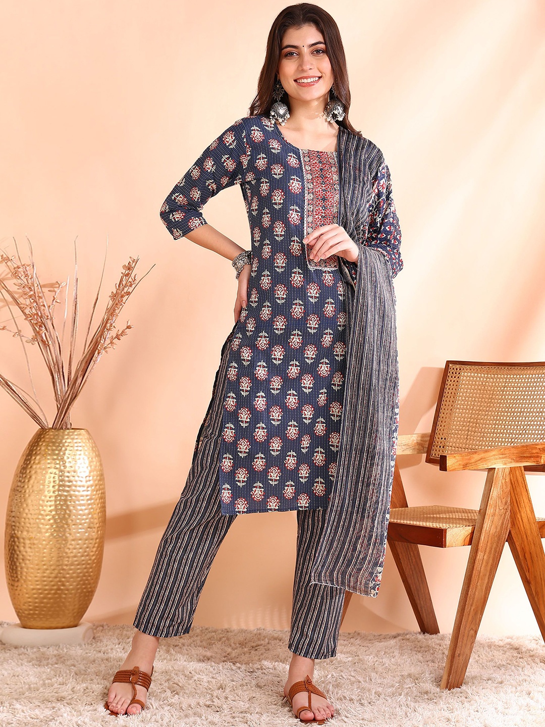 

Ode by House of Pataudi Printed Thread Work Pure Cotton Kurta With Trousers & Dupatta, Blue