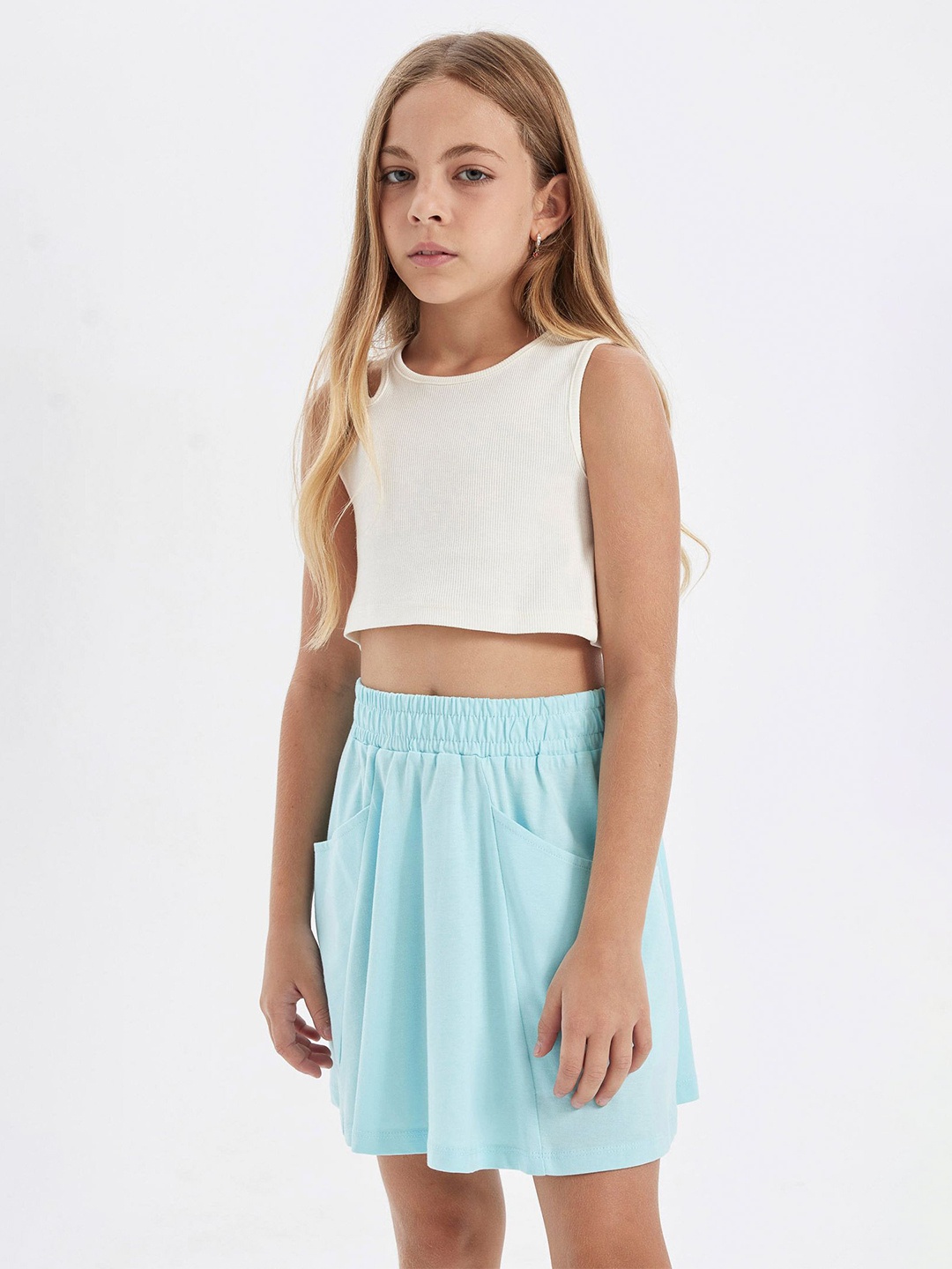 

DeFacto Girls Cut Out Top with Skirt, White