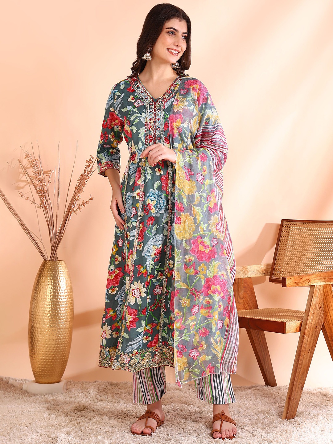 

Ode by House of Pataudi Thread Work Pure Cotton Anarkali Kurta with Trousers & Dupatta, Grey