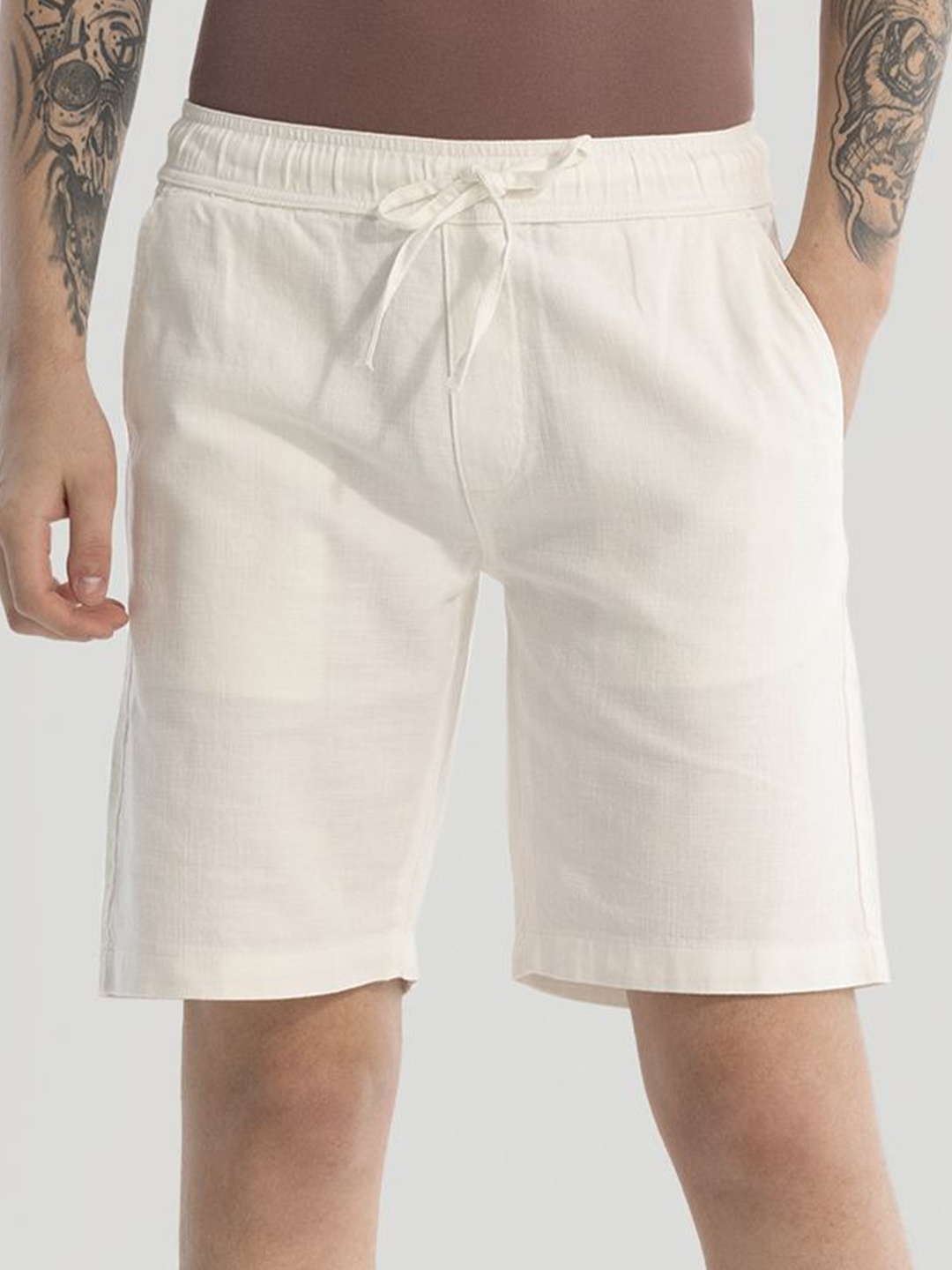 

Snitch Men Mid Rise Pure Cotton Shorts, White