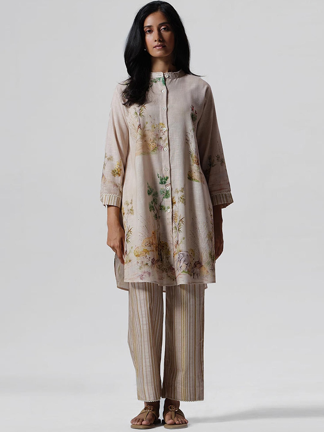 

Ganga Floral Printed Mandarin Collar Linen Straight Kurta With Trousers, Cream