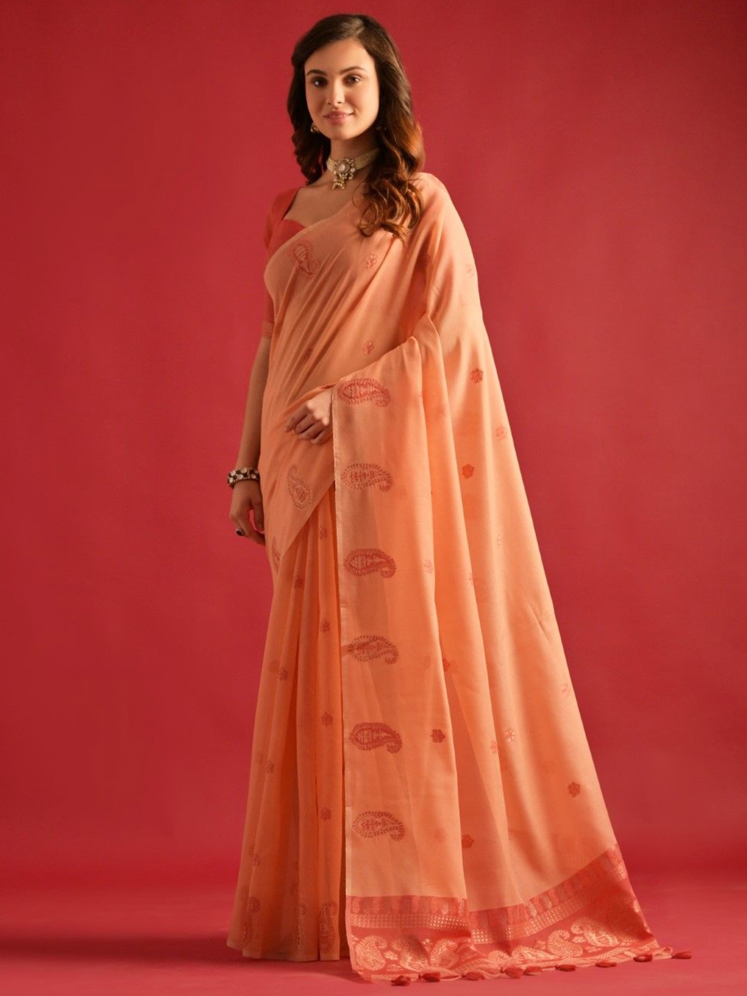 

VISHNU WEAVES Woven Design Zari Pure Cotton Chanderi Saree, Peach