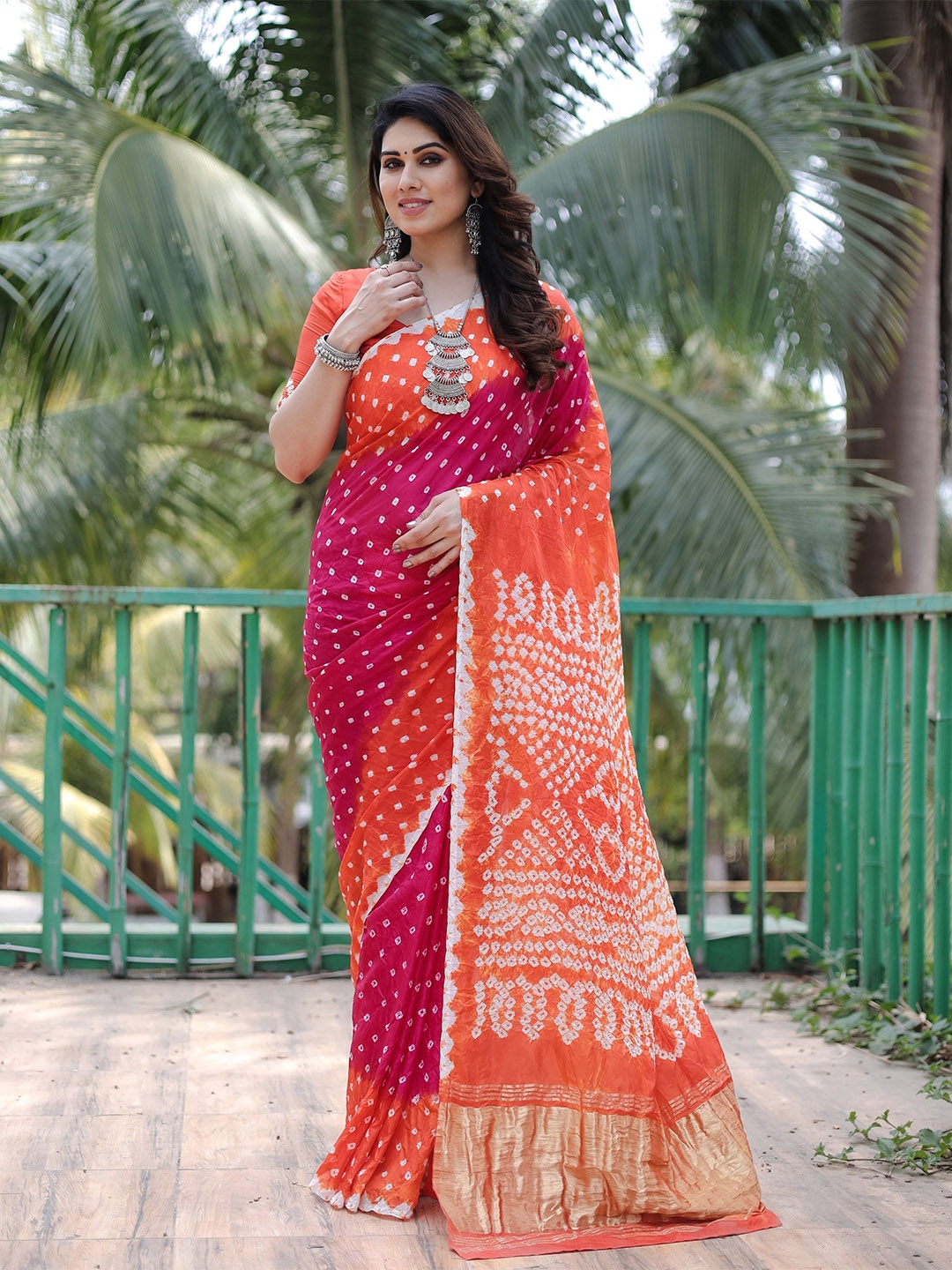 

Anaita Bandhani Beads and Stones Pure Silk Bandhani Saree, Pink