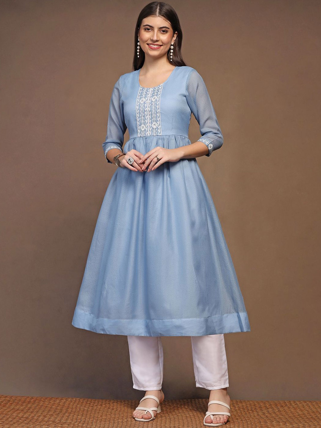 

BAESD Floral Embroidered Round Neck Anarkali Kurta with Trousers, Blue