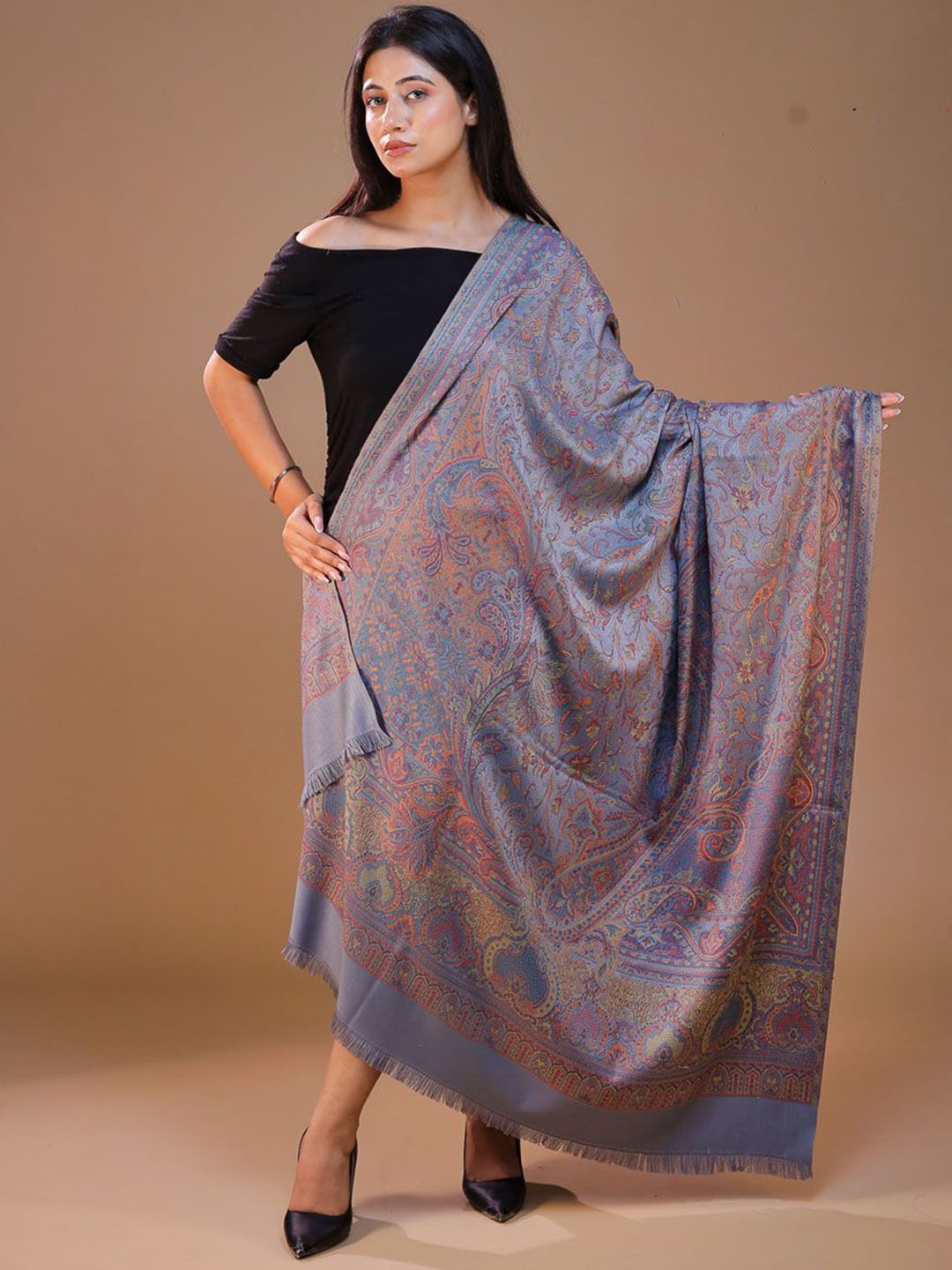 

SWI Stylish Floral Woven Design Shawl, Grey