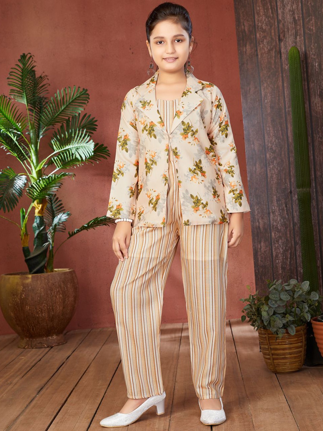 

Aarika Girls Striped Printed Pure Cotton Top With Trouser & Blazer, Peach