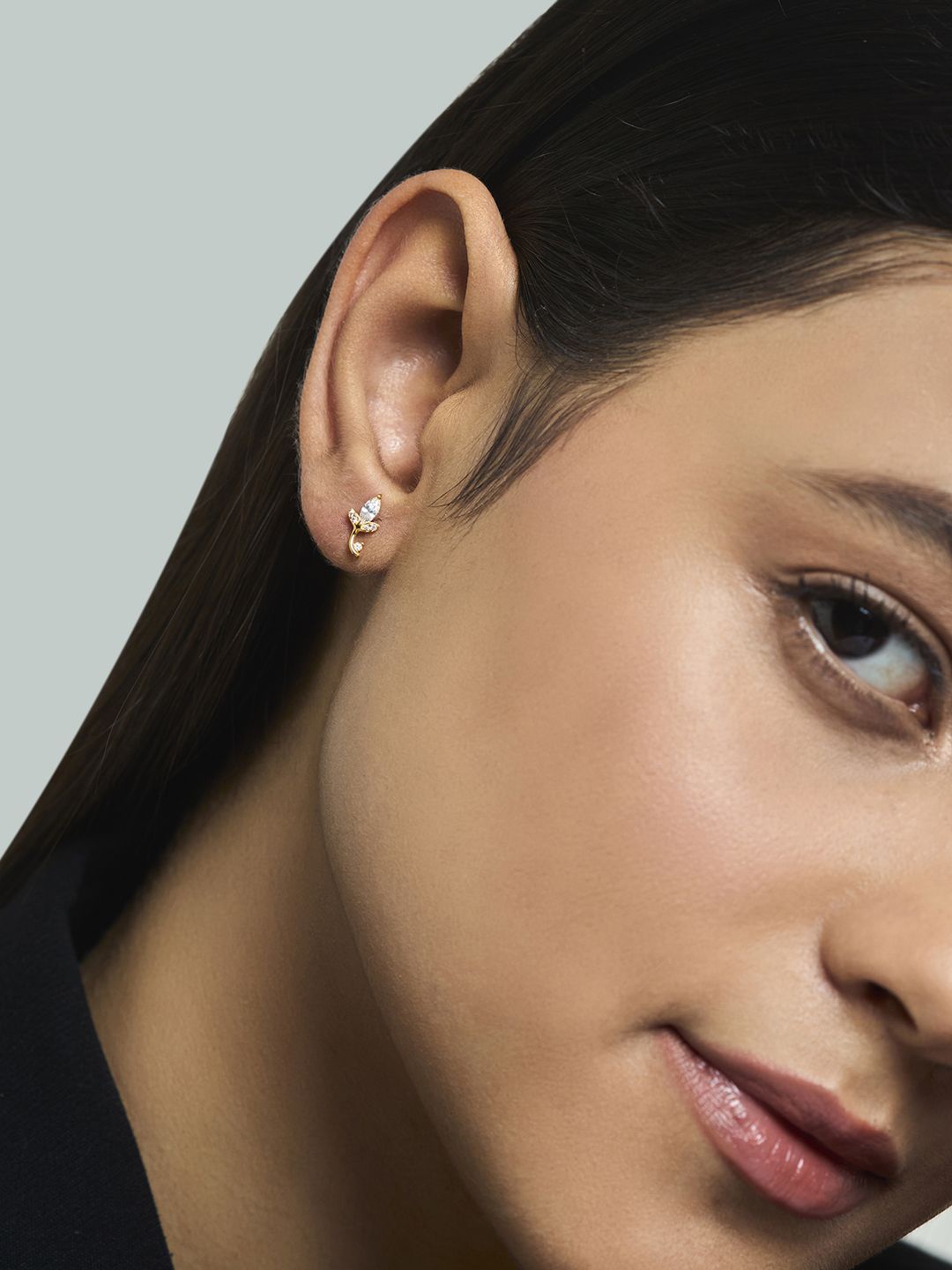 

Kushal's Fashion Jewellery 92.5 Pure Silver Gold-Plated Cubic Zirconia Leaf Shaped Studs