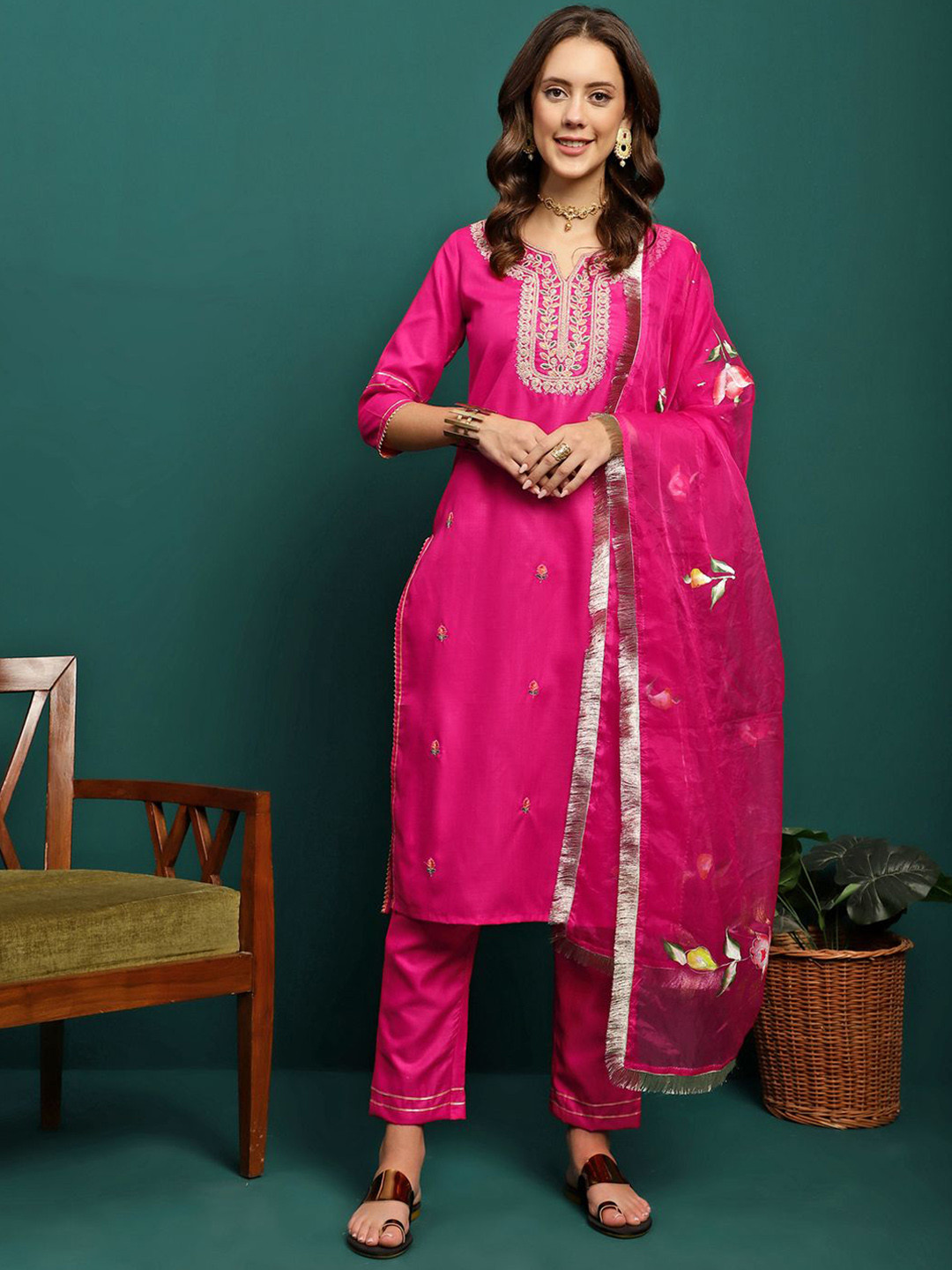 

Sangria Floral Embroidered Thread Work Kurta with Trousers & Dupatta, Fuchsia