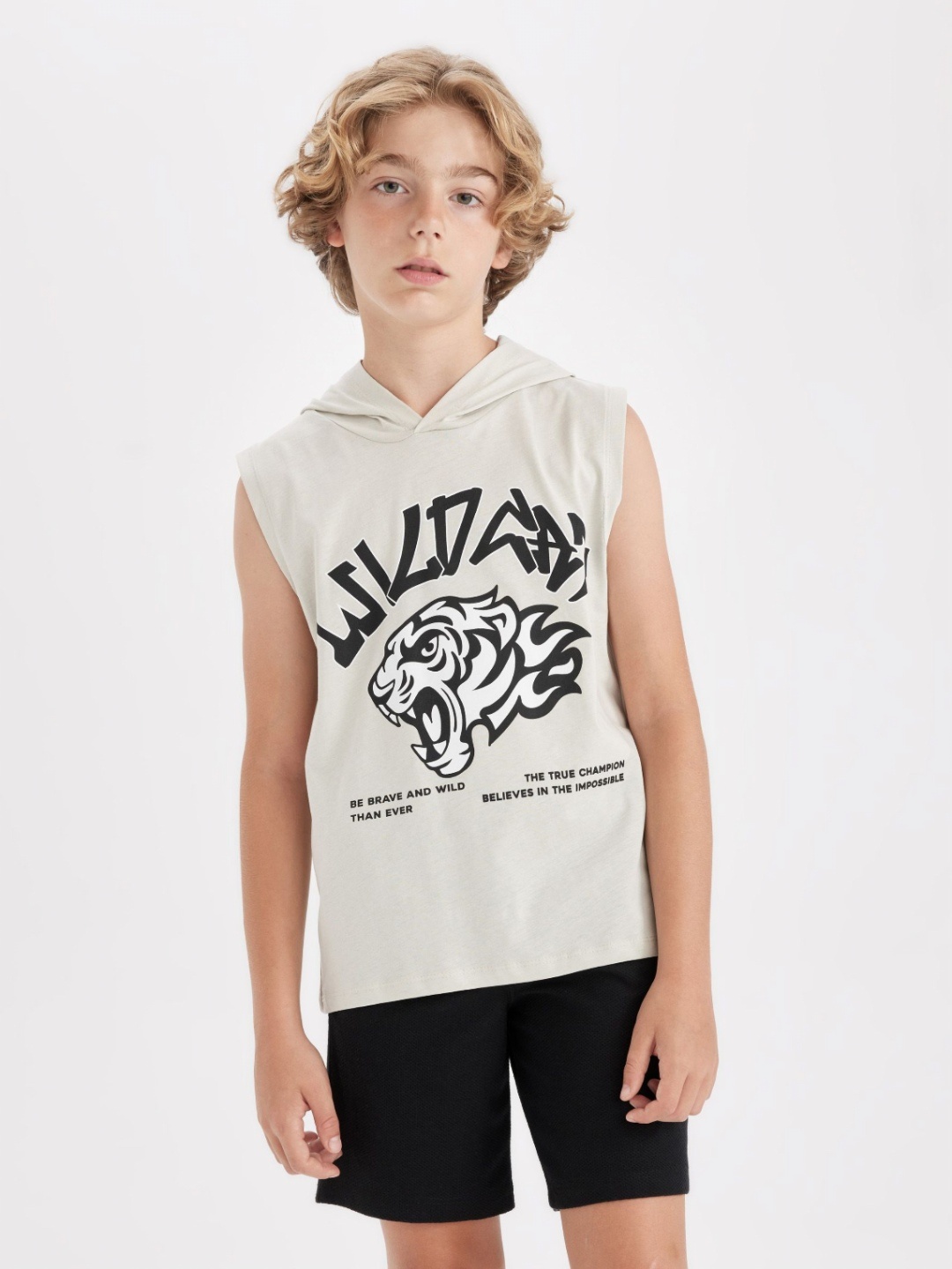 

DeFacto Boys Typography Printed Raw Edge T-shirt, Na