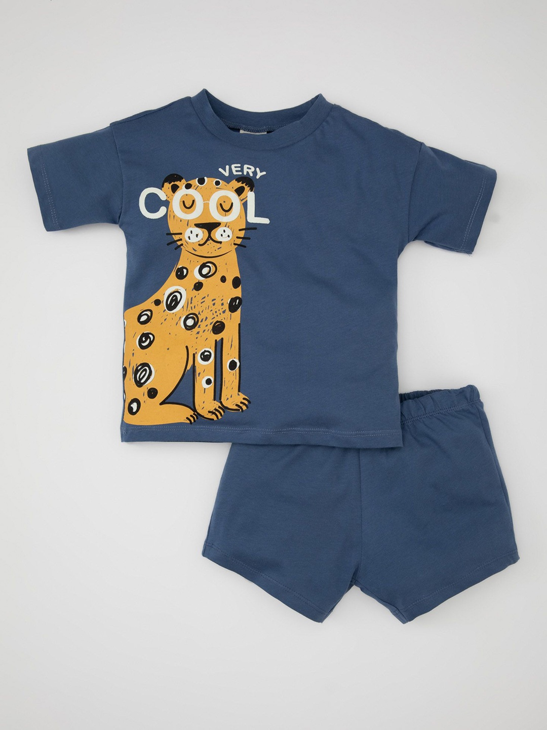 

DeFacto Boys Graphic Printed Pure Cotton T-shirt With Shorts, Blue