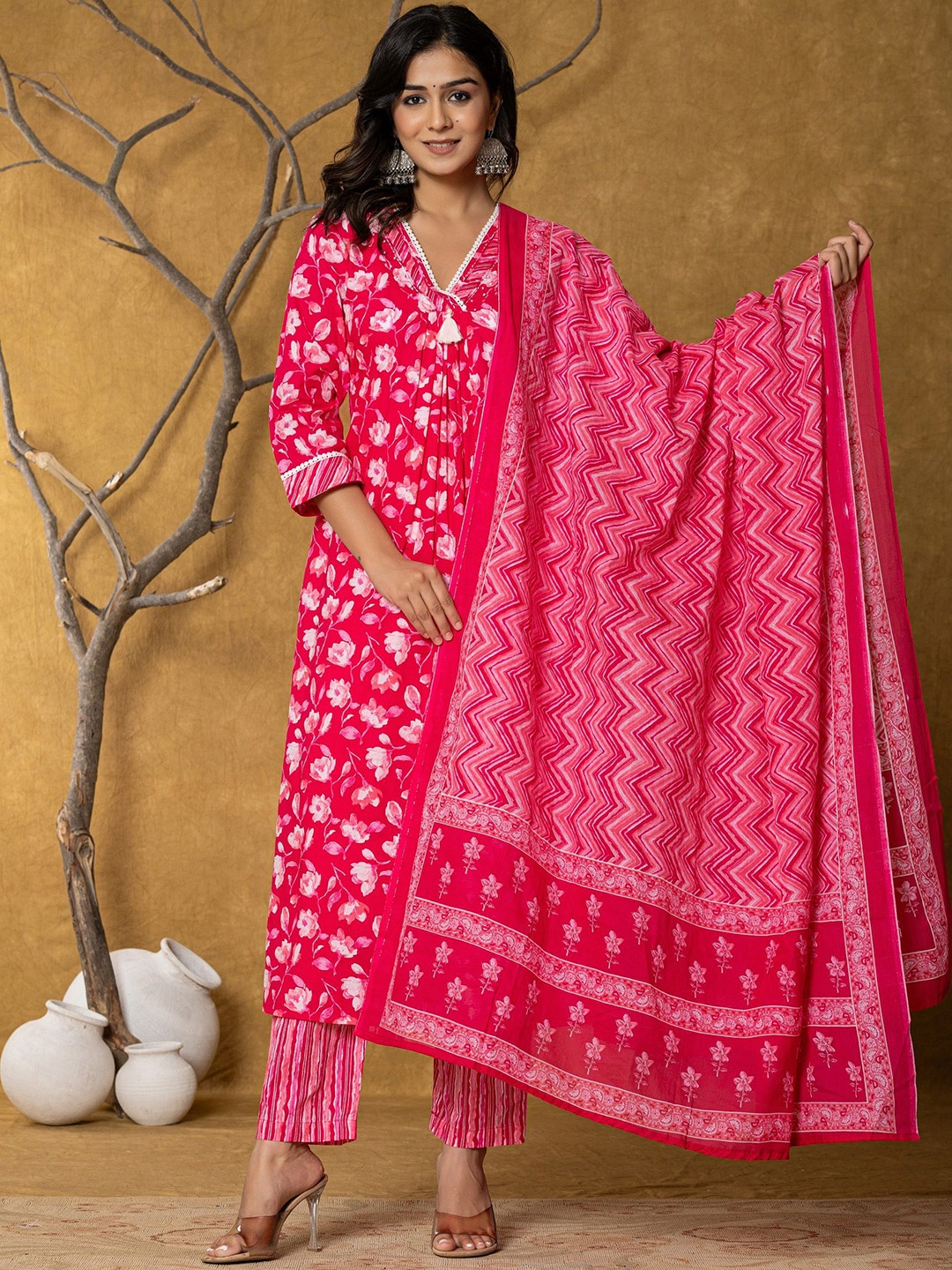 

Haute and Humble Floral Printed Pure Cotton Kurta with Trousers & Dupatta, Pink