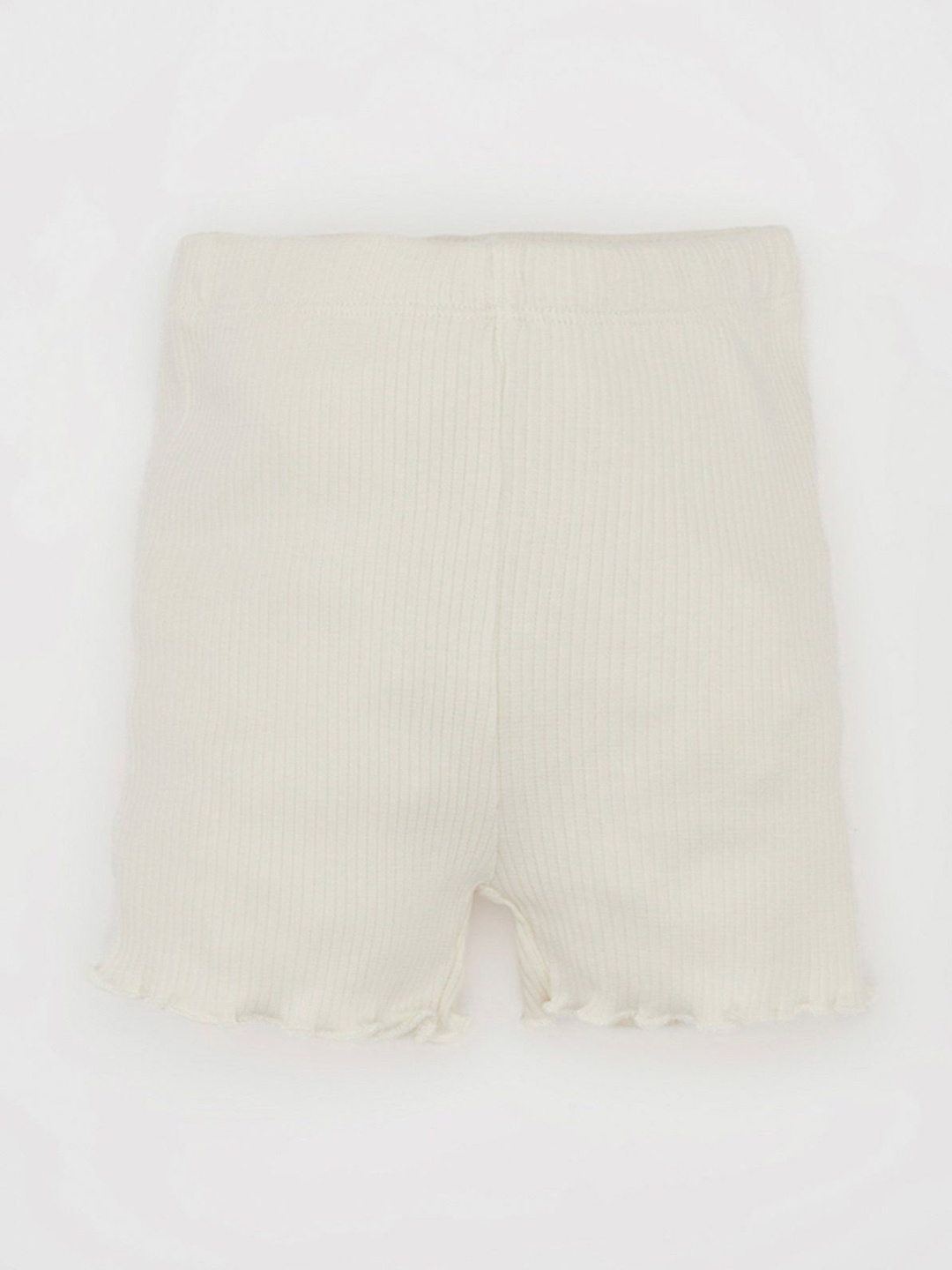 

DeFacto Girls Regular Fit Self Design Shorts, White