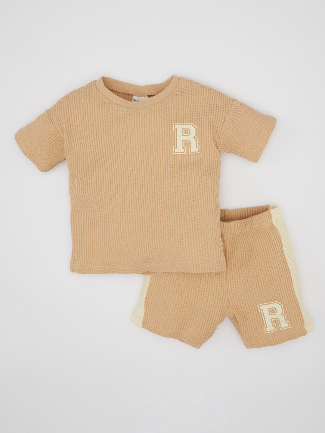 

DeFacto Boys T-shirt with Shorts, Beige