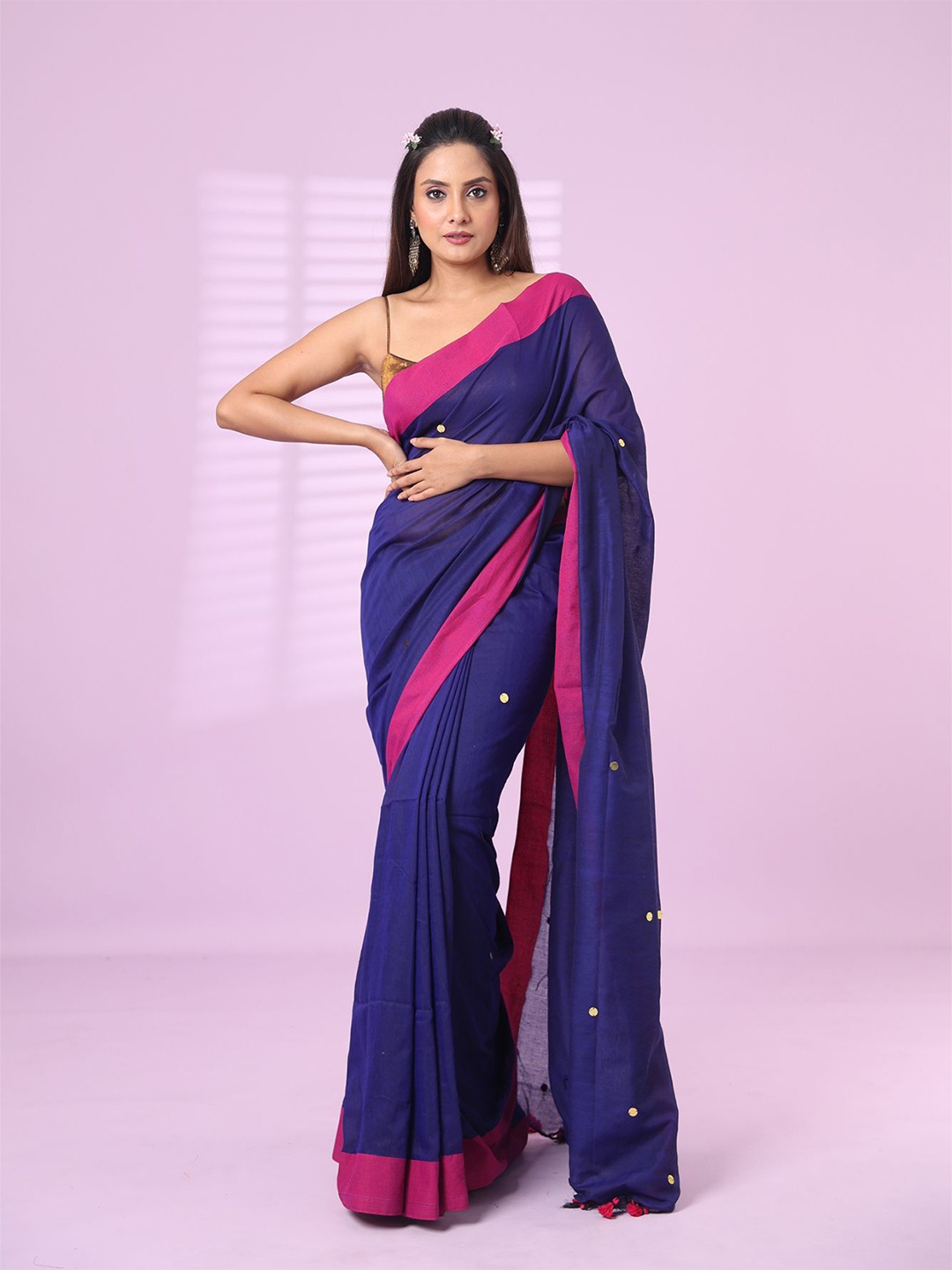 

Charukriti Sequinned Pure Cotton Saree, Navy blue