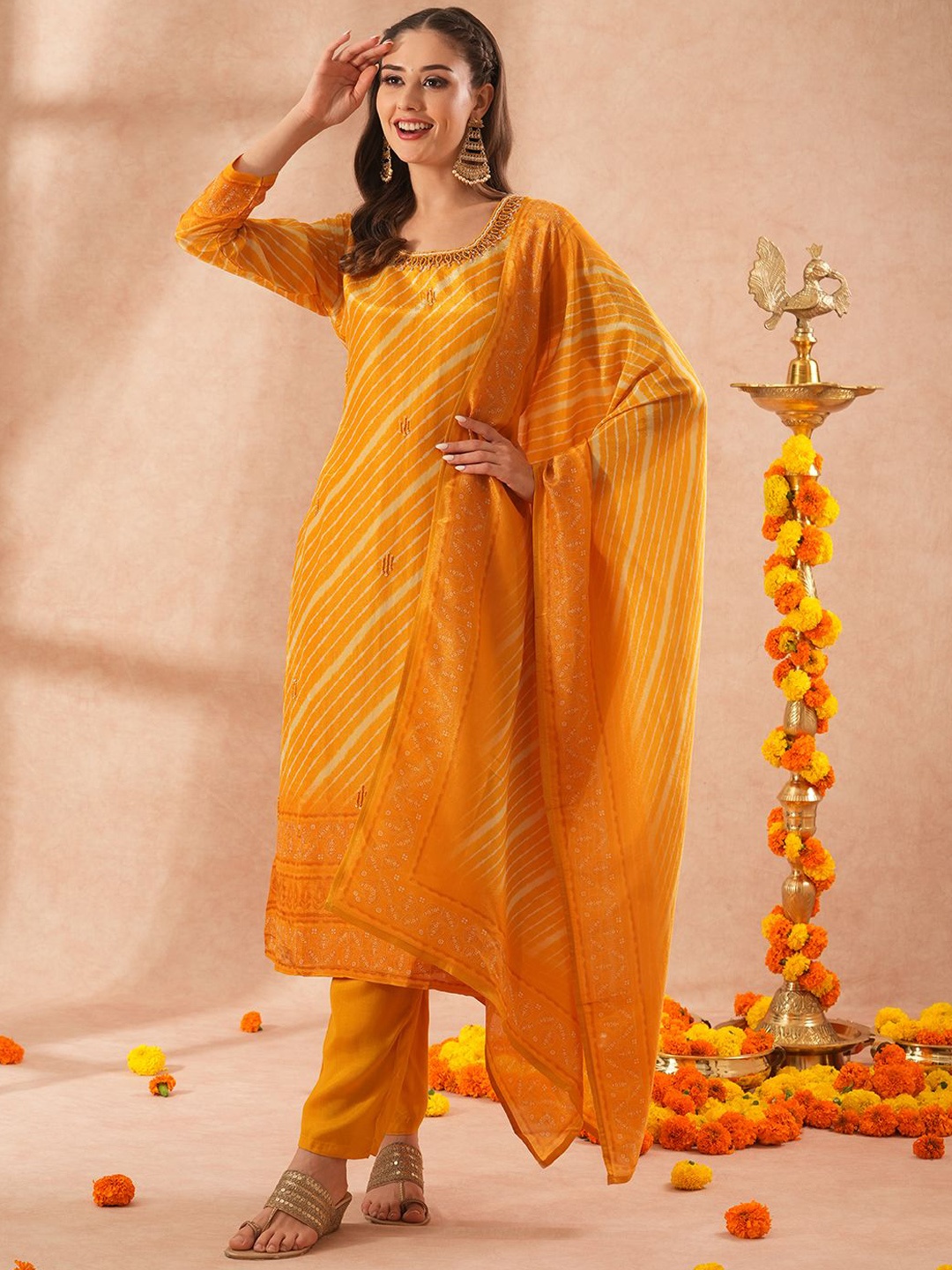 

FASHOR Leheriya Printed Beads and Stones Silk Crepe Straight Kurta With Trousers & Dupatta, Yellow