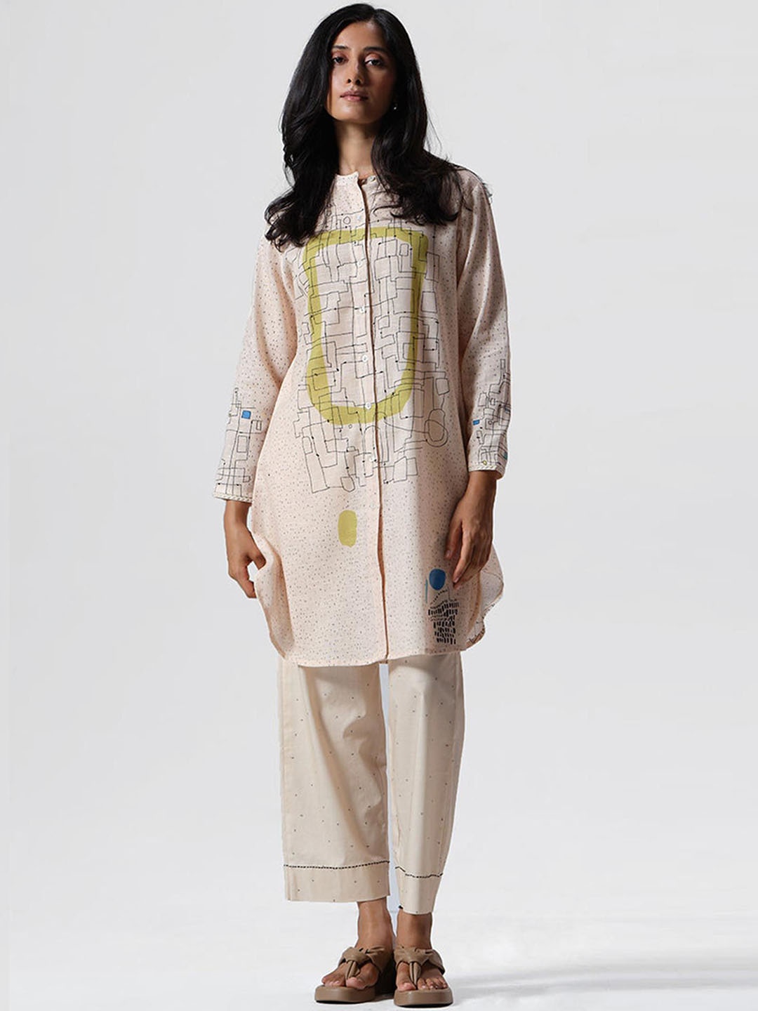 

Ganga Geometric Printed Mandarin Collar Linen Straight Kurta With Palazzos, Cream