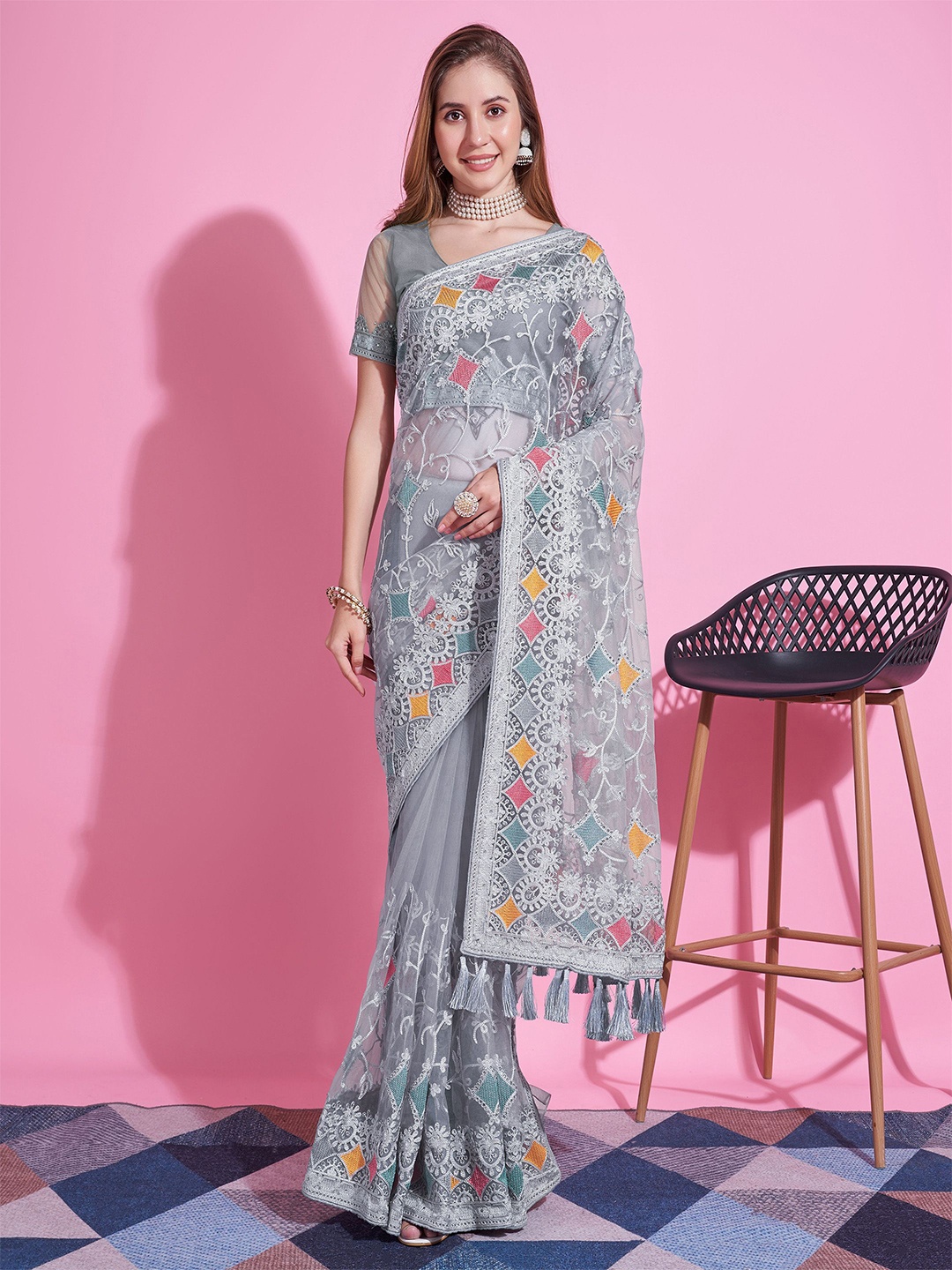 

Anouk Embroidered Net Saree With Blouse Piece, Grey