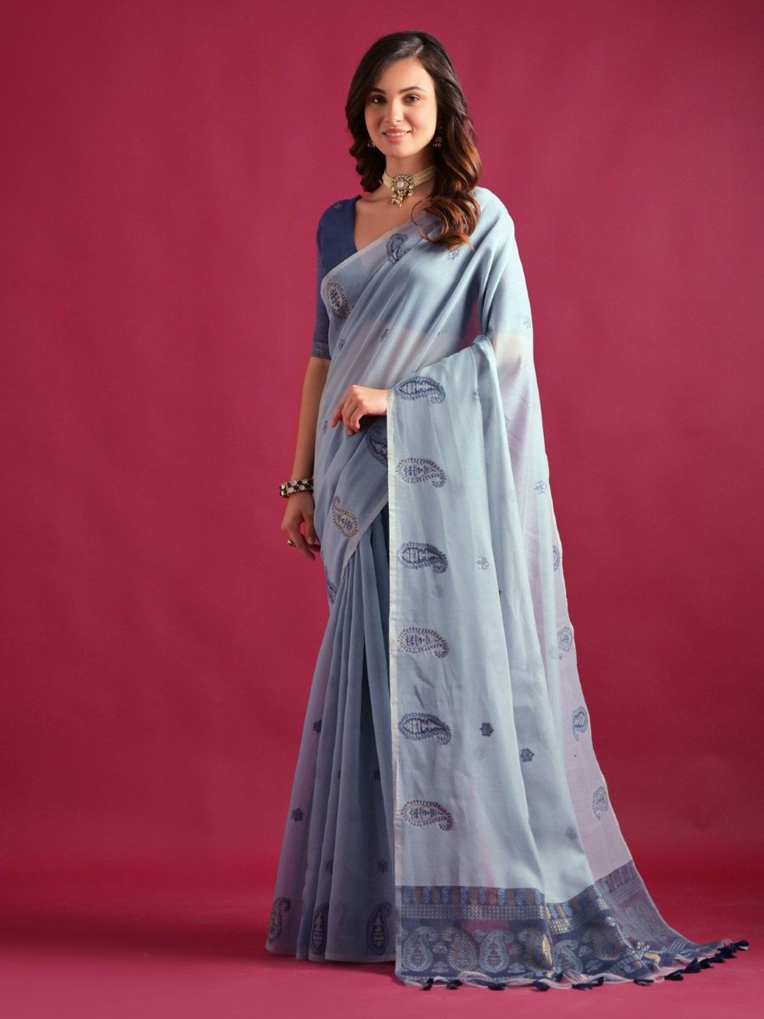 

VISHNU WEAVES Woven Design Schiffli Pure Cotton Chanderi Saree, Blue