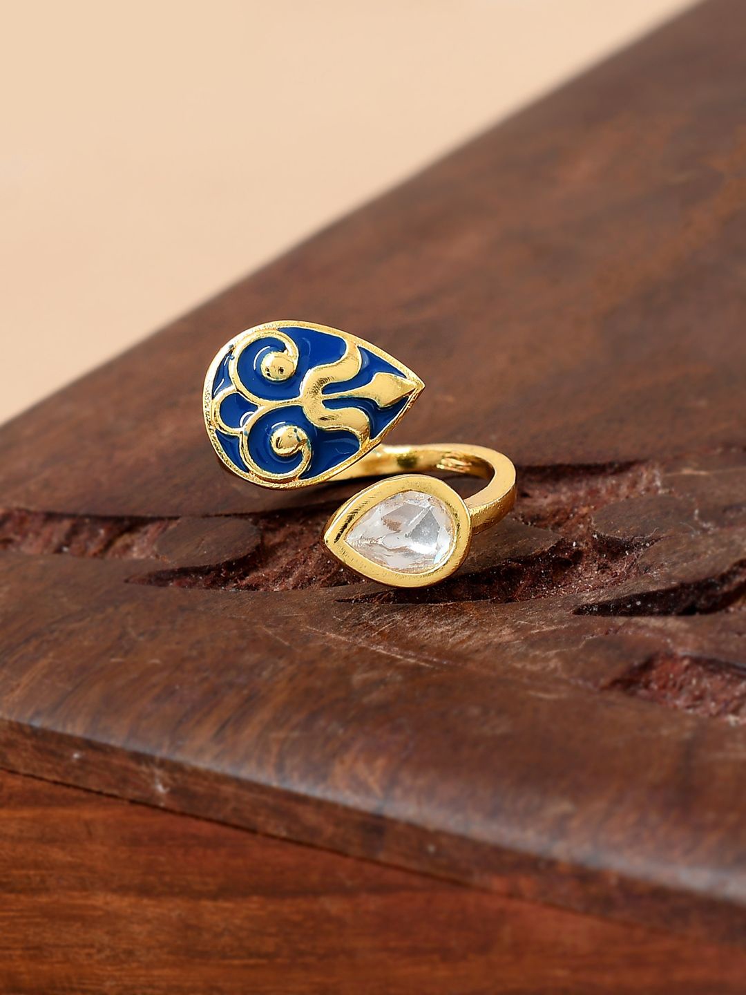 

Voylla Gold-Plated Pashmina Rimsh Kundan-Studded Adjustable Finger Ring