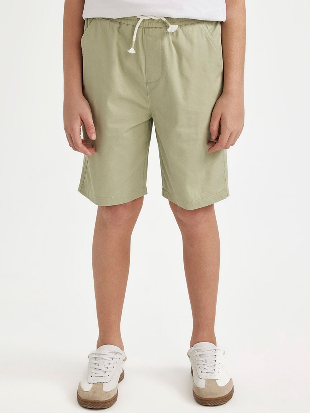 

DeFacto Boys Shorts, Na