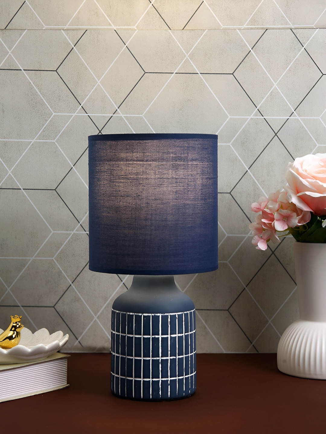 

TAYHAA Blue Printed Ceramic Contemporary Cylindrical Shaped Table Lamp