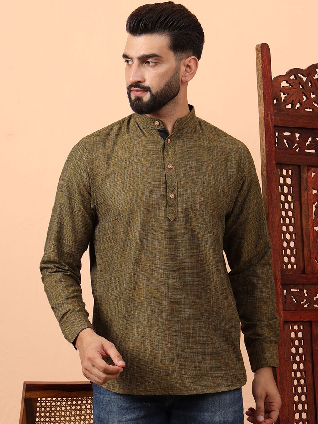 

Latest Chikan Garments Striped Mandarin Collar Straight Short Kurta, Green